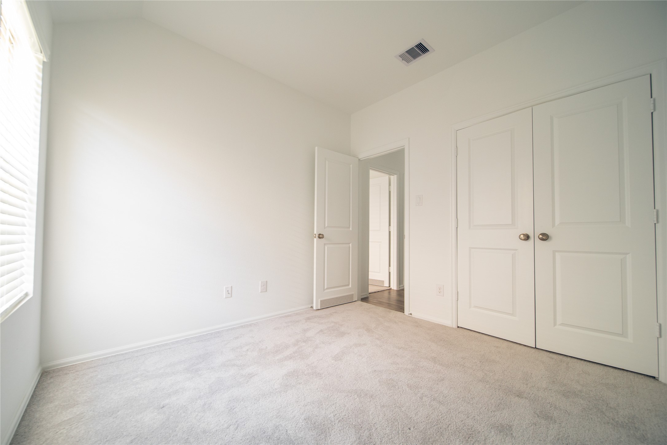2607 Olivine Stone Drive Property Photo 10