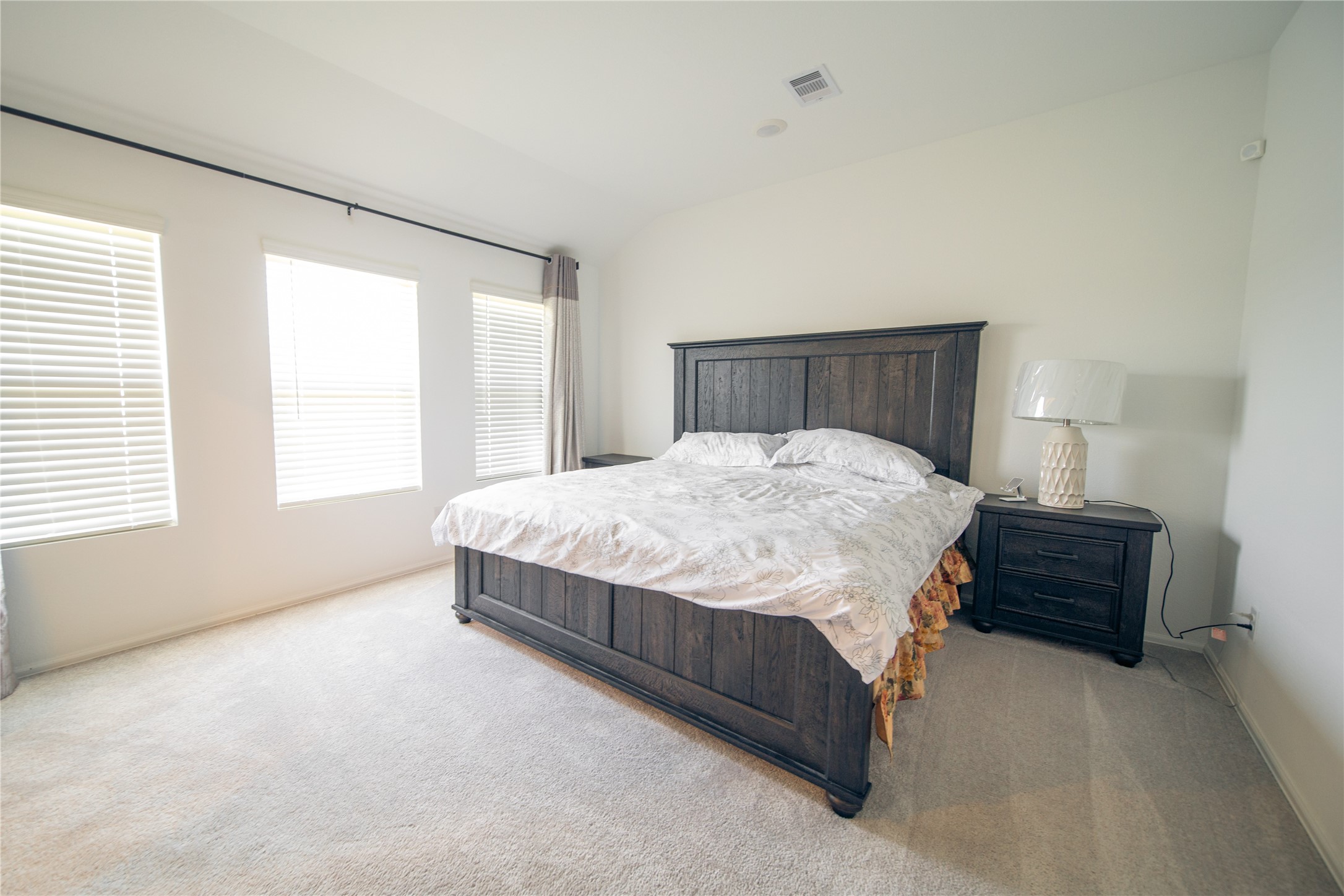 2607 Olivine Stone Drive Property Photo 14