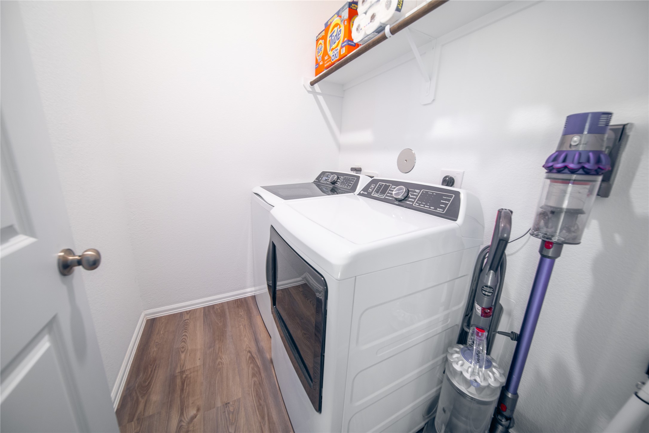 2607 Olivine Stone Drive Property Photo 18
