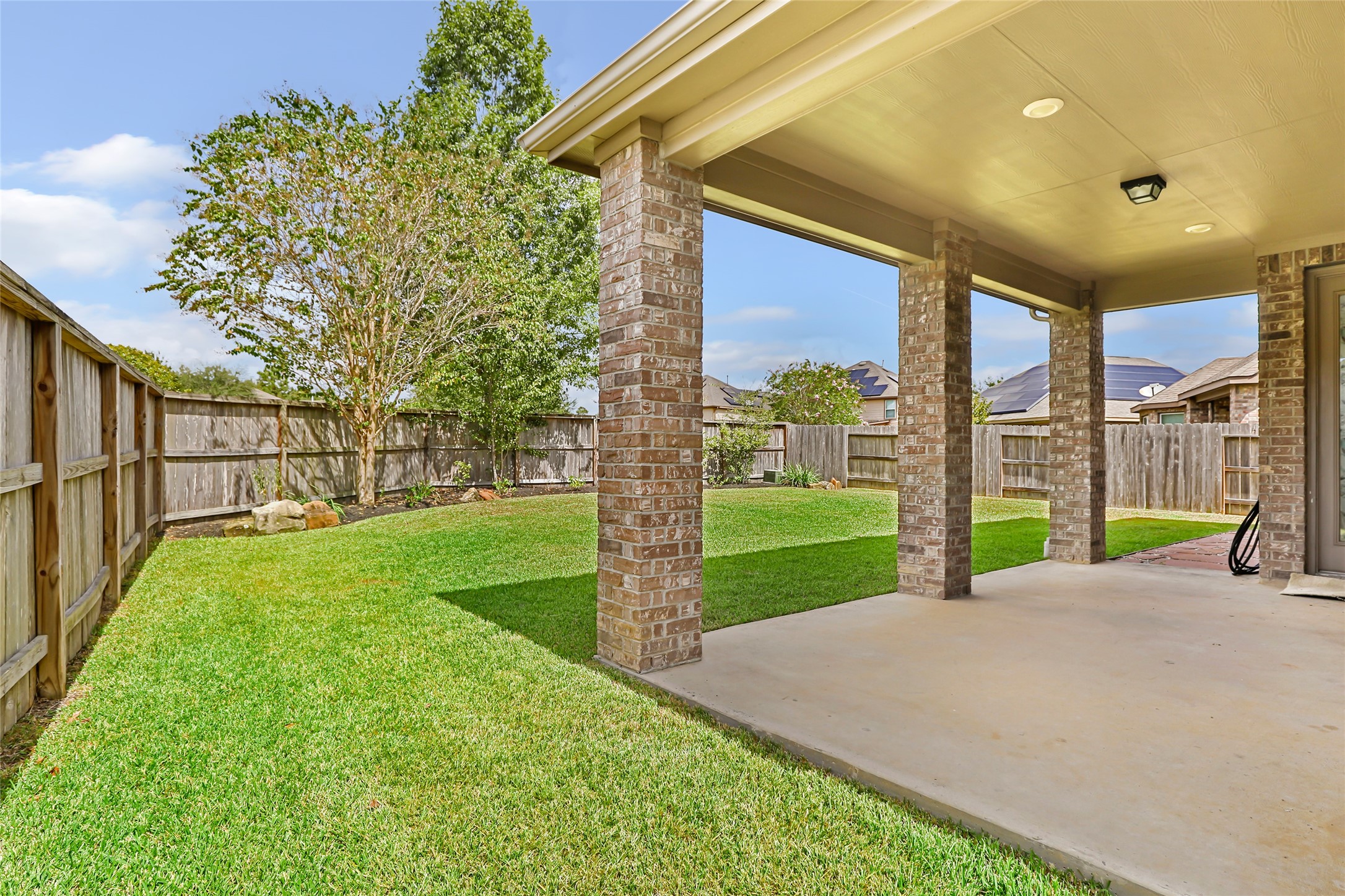 10318 Peeble Trail Court Property Photo 33