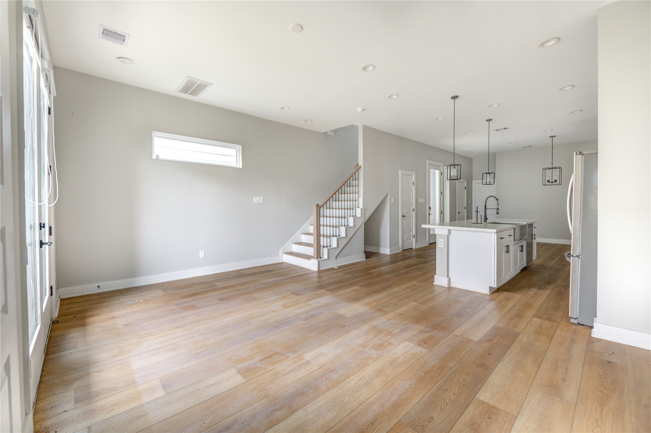 4220 Mckinley Street Property Photo 20