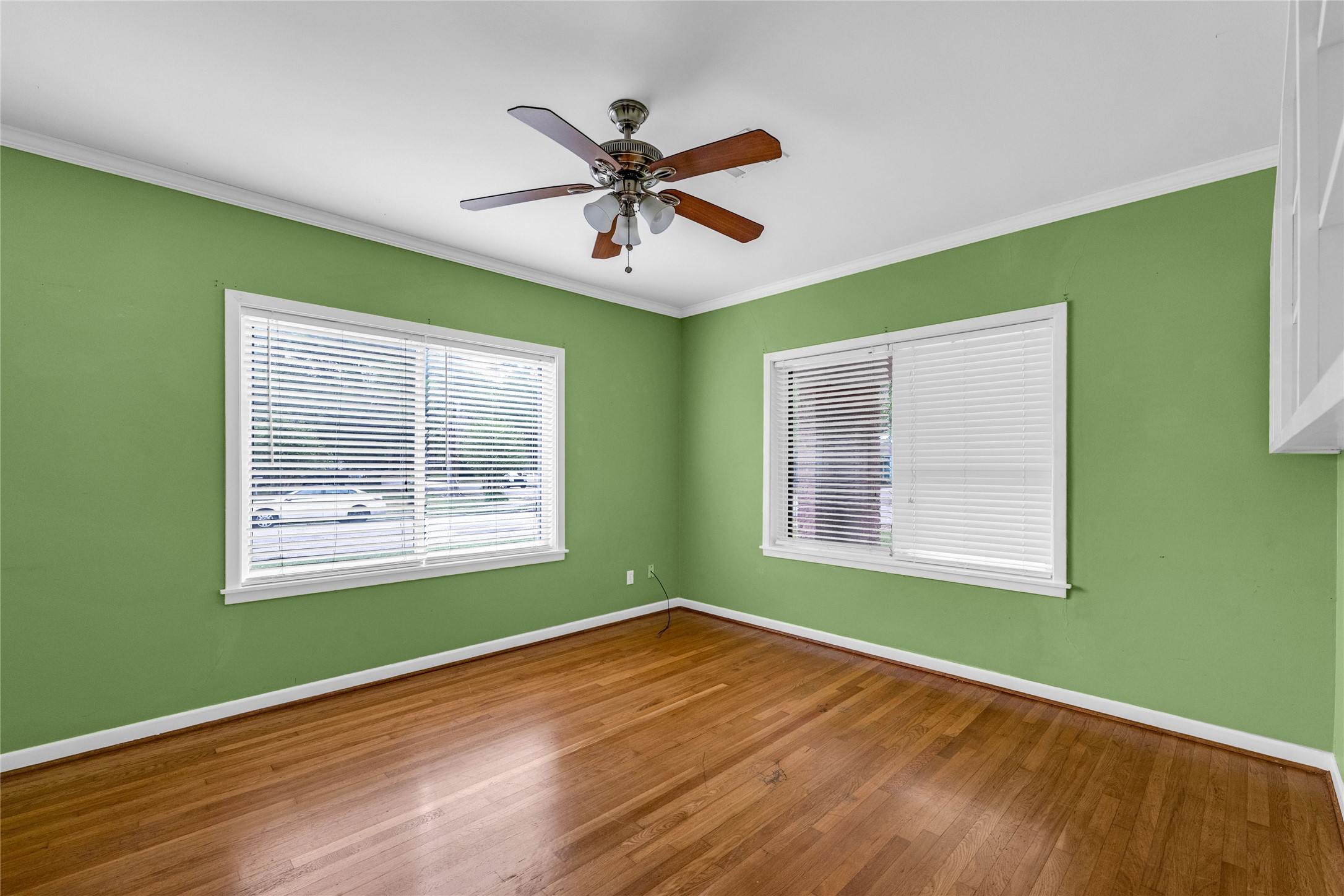 2527 Avenue G Property Photo 12