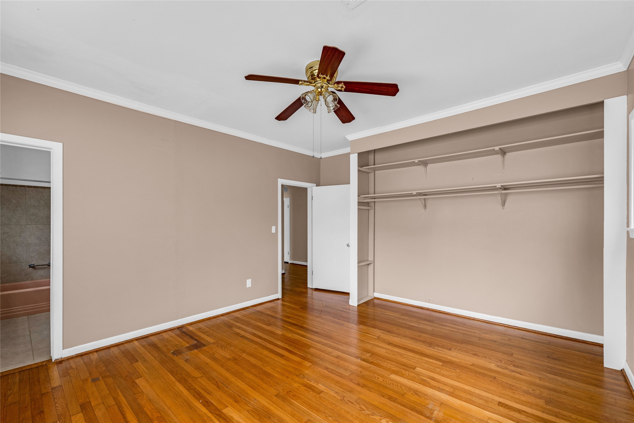 2527 Avenue G Property Photo 13