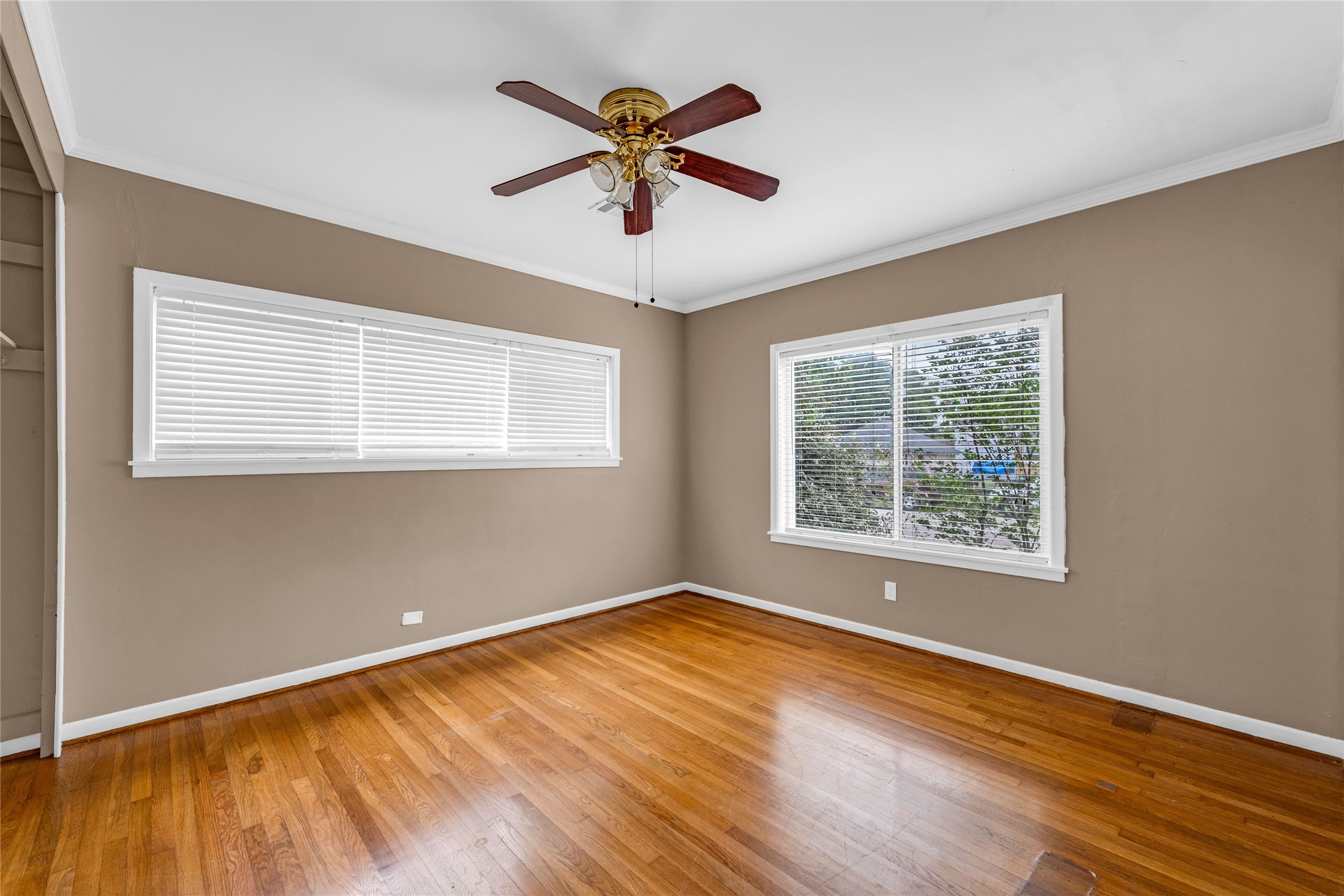 2527 Avenue G Property Photo 16