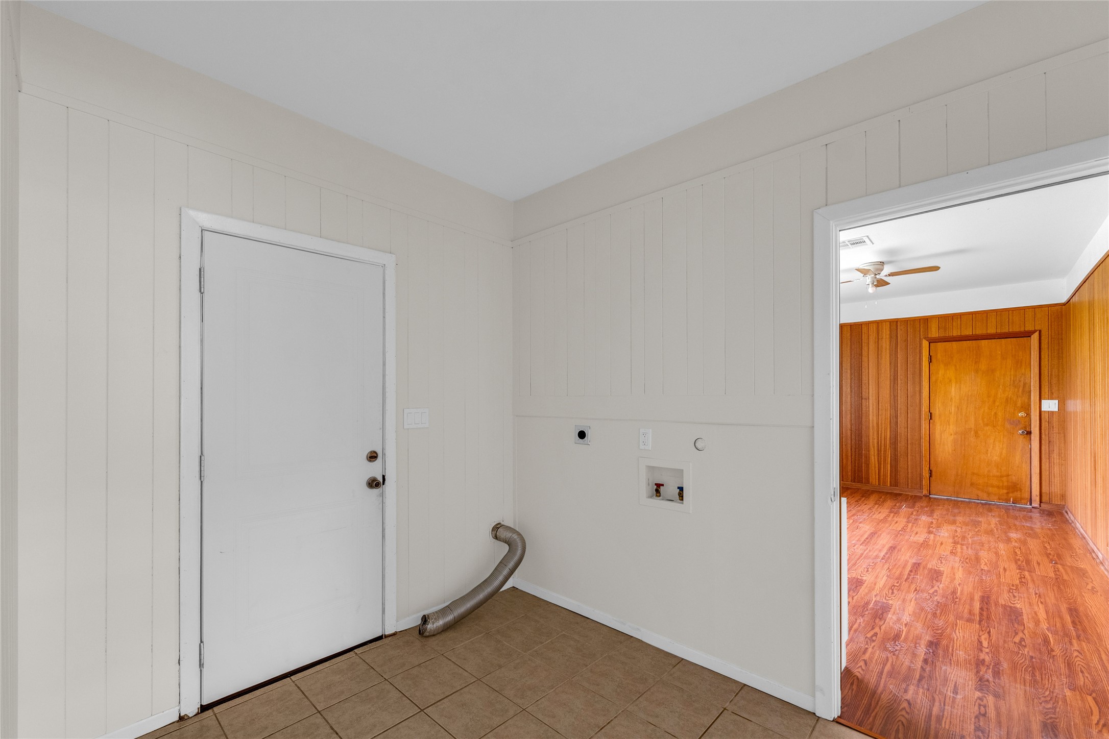 2527 Avenue G Property Photo 22