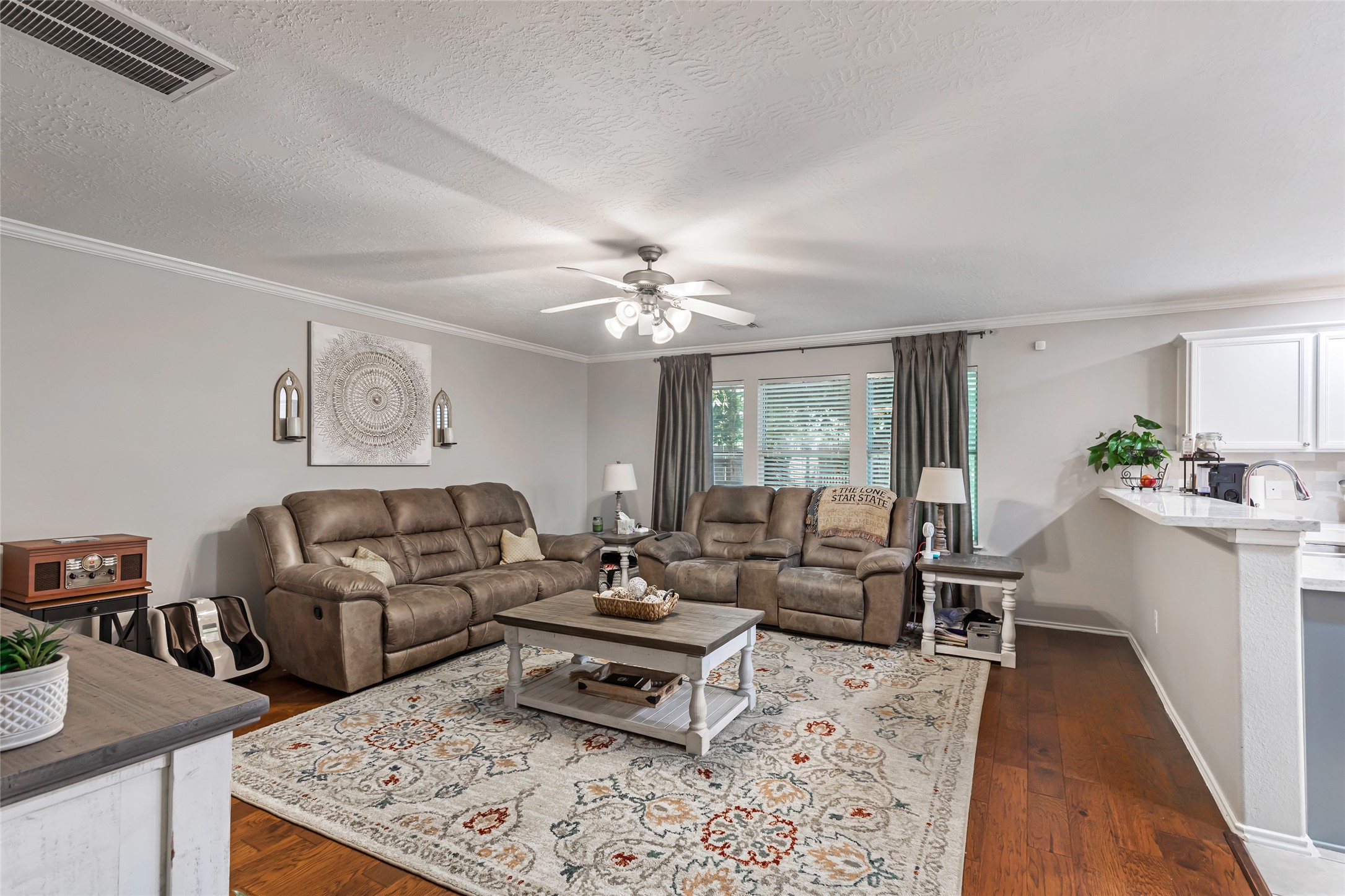 8038 Echinacea Drive Property Photo 12