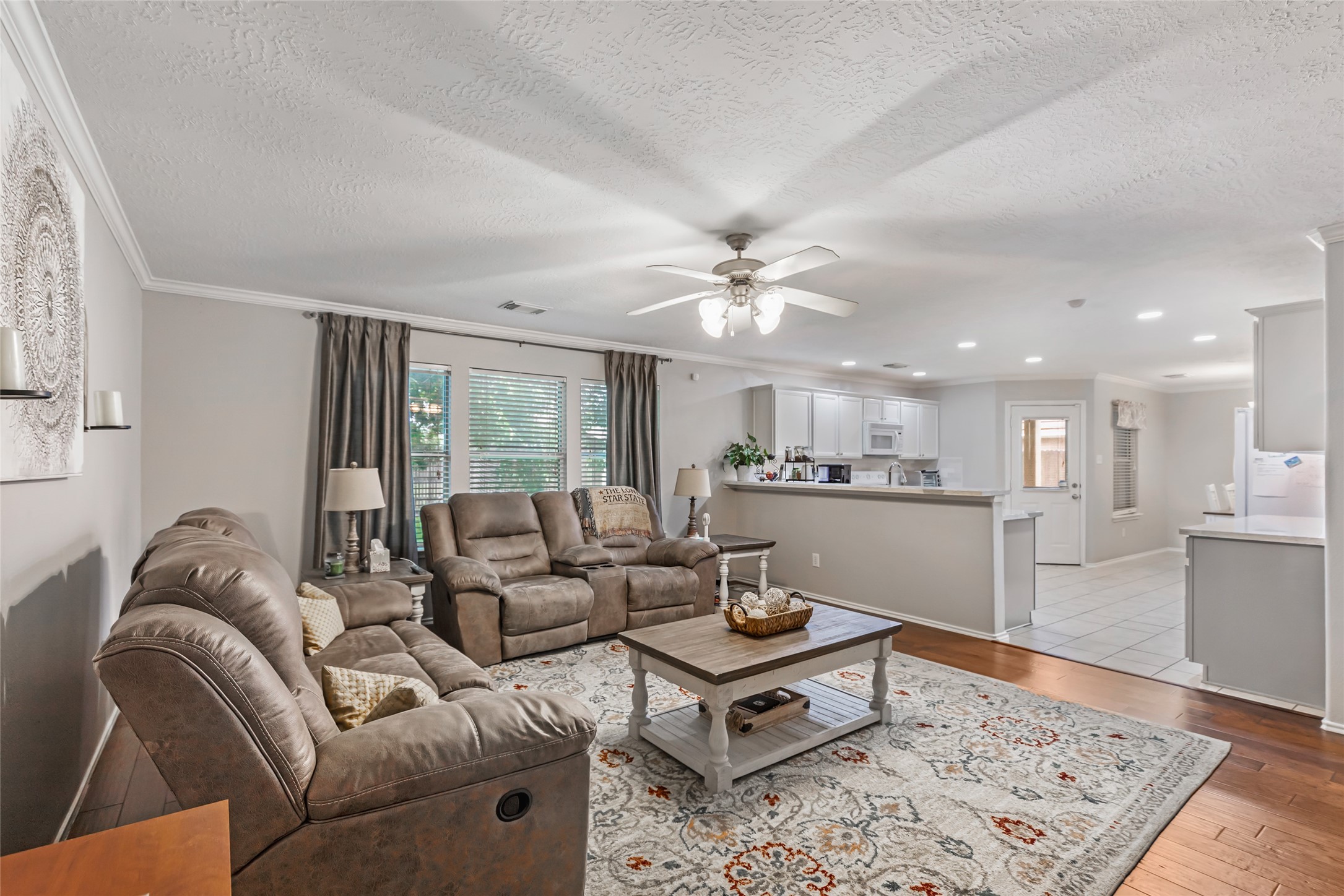 8038 Echinacea Drive Property Photo 14
