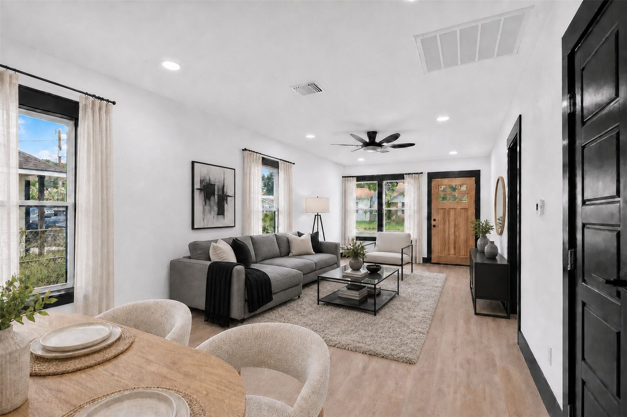 1506 Clay Street Property Photo 2