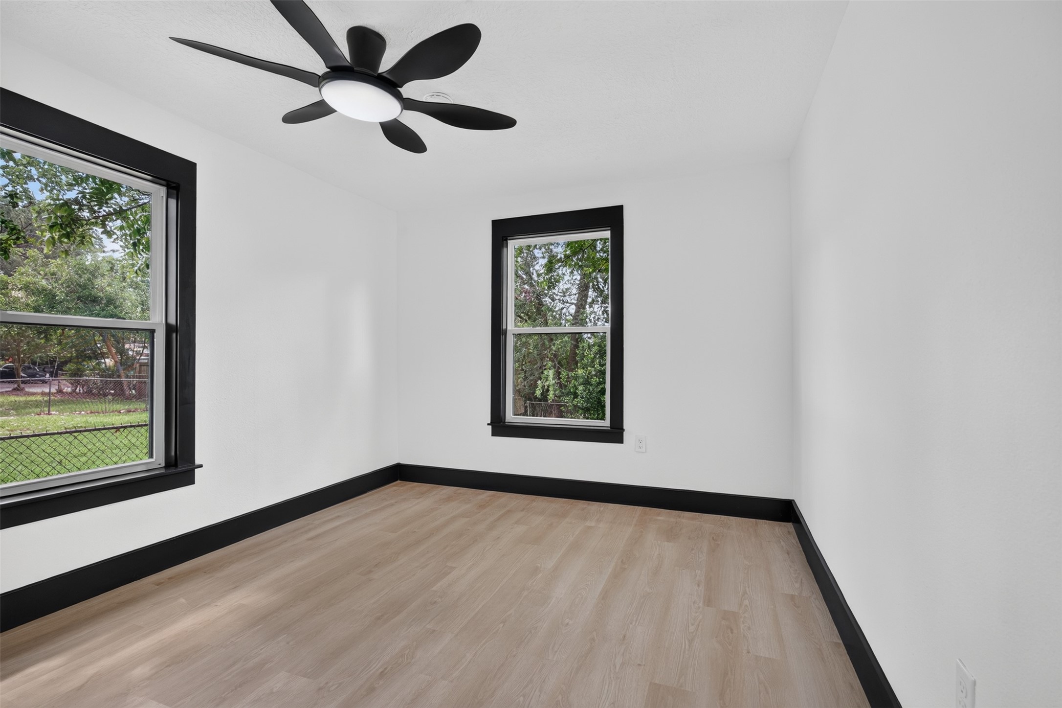 1506 Clay Street Property Photo 16