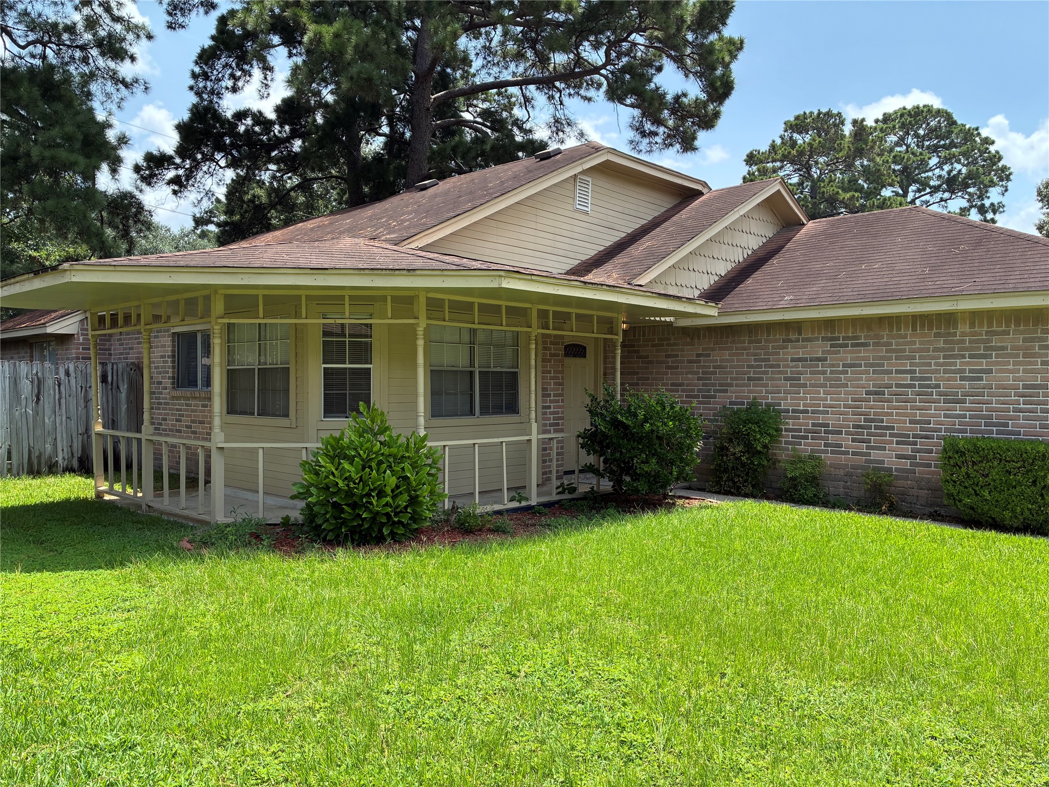 16230 Cutten Road Property Photo 6