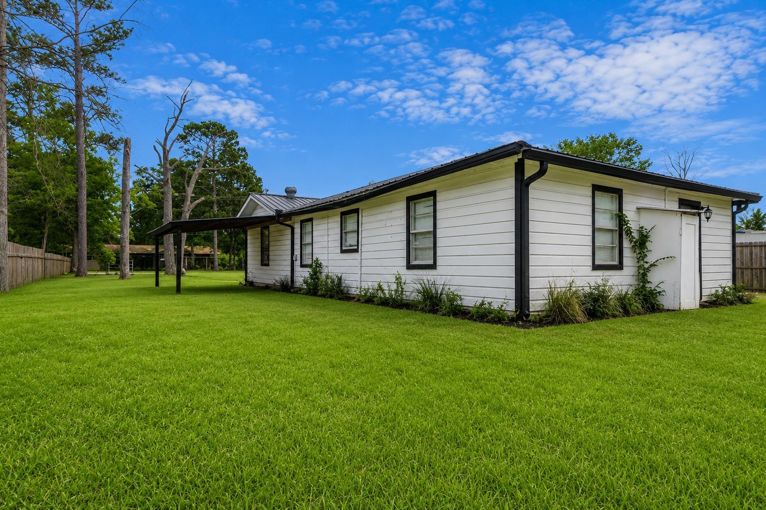 22316 E Martin Drive Property Photo 10