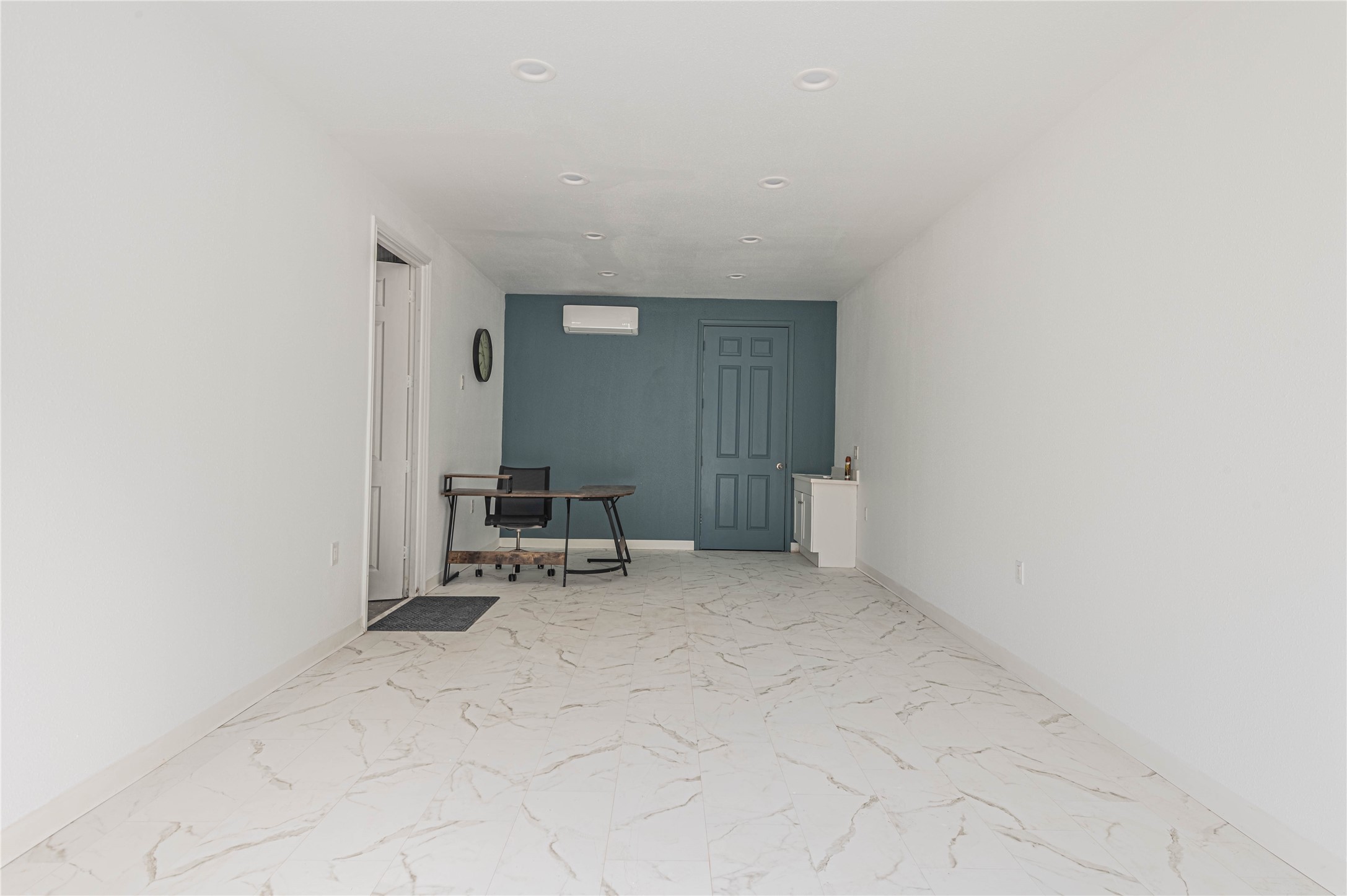 22316 E Martin Drive Property Photo 17