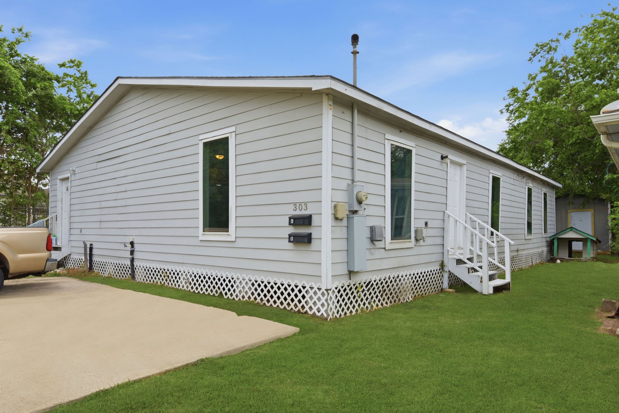 303 Gans Street Property Photo 1