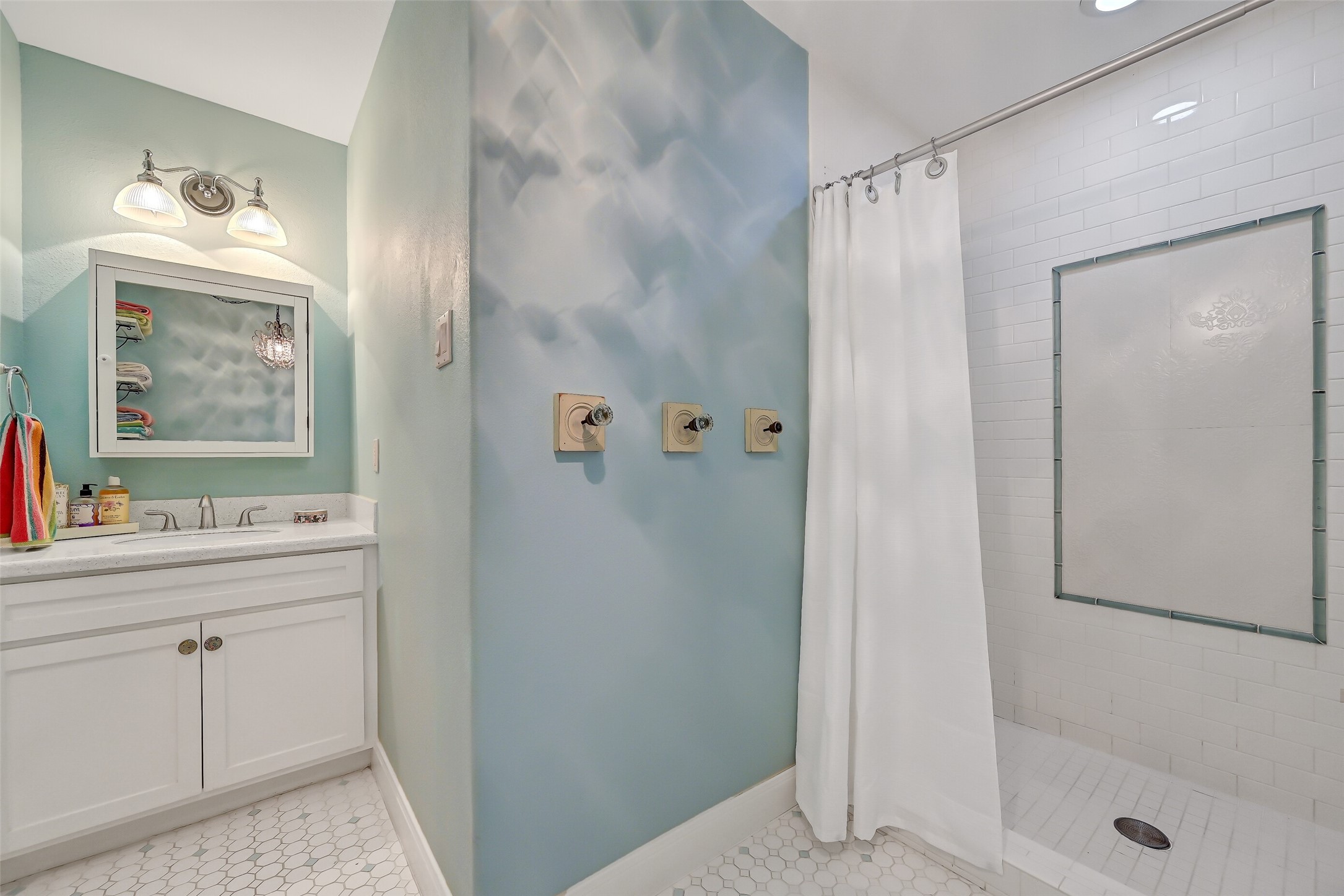 203 W Spreading Oaks Avenue Property Photo 30