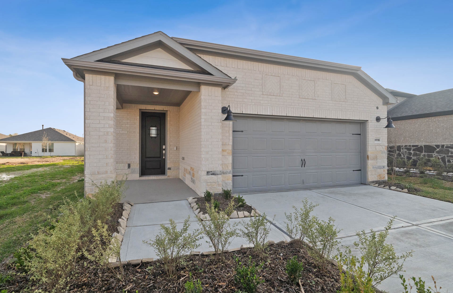 31735 Regal Drive Property Photo 1