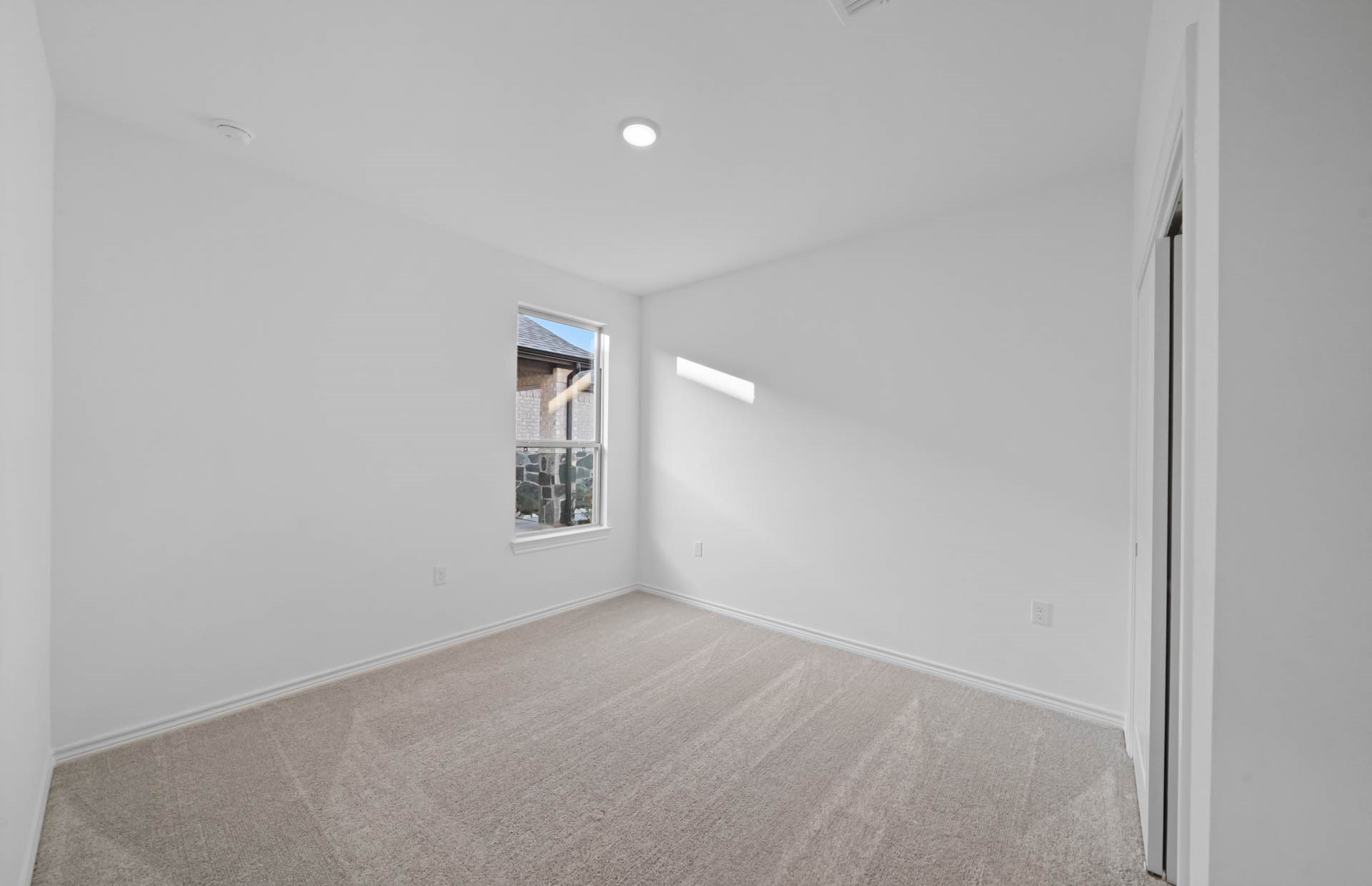 31735 Regal Drive Property Photo 13