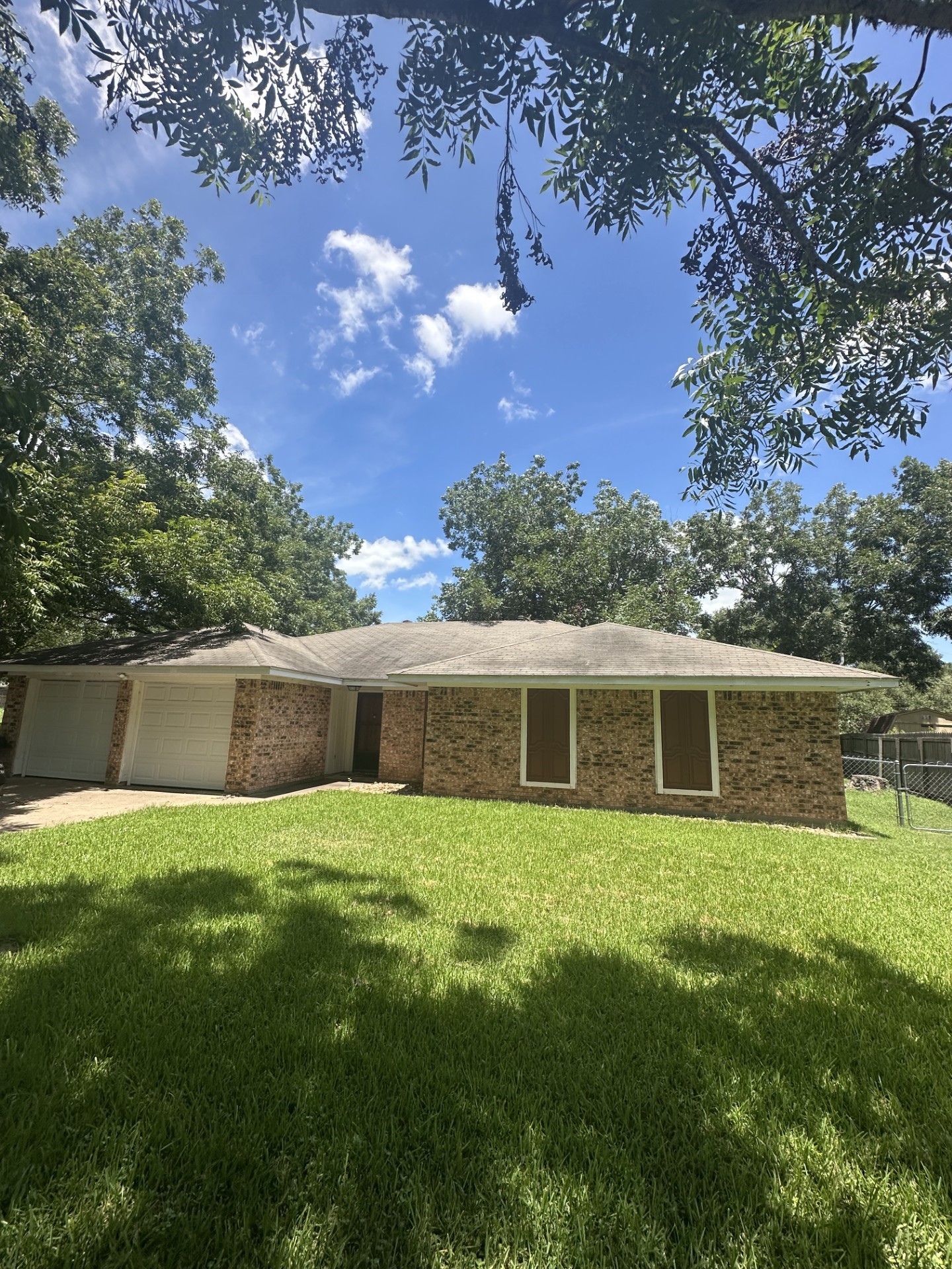 1003 Allison Property Photo 1