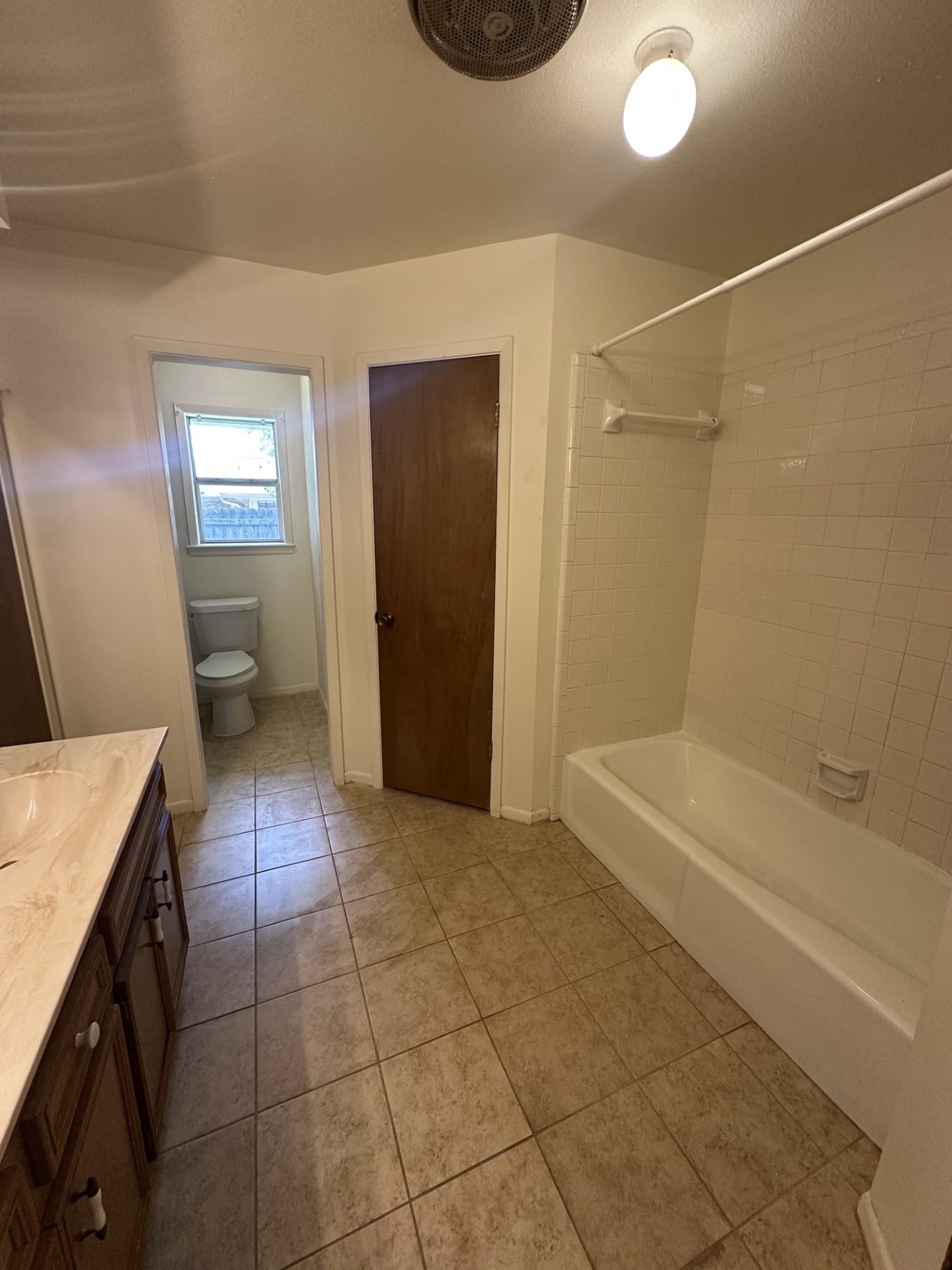 1003 Allison Property Photo 6
