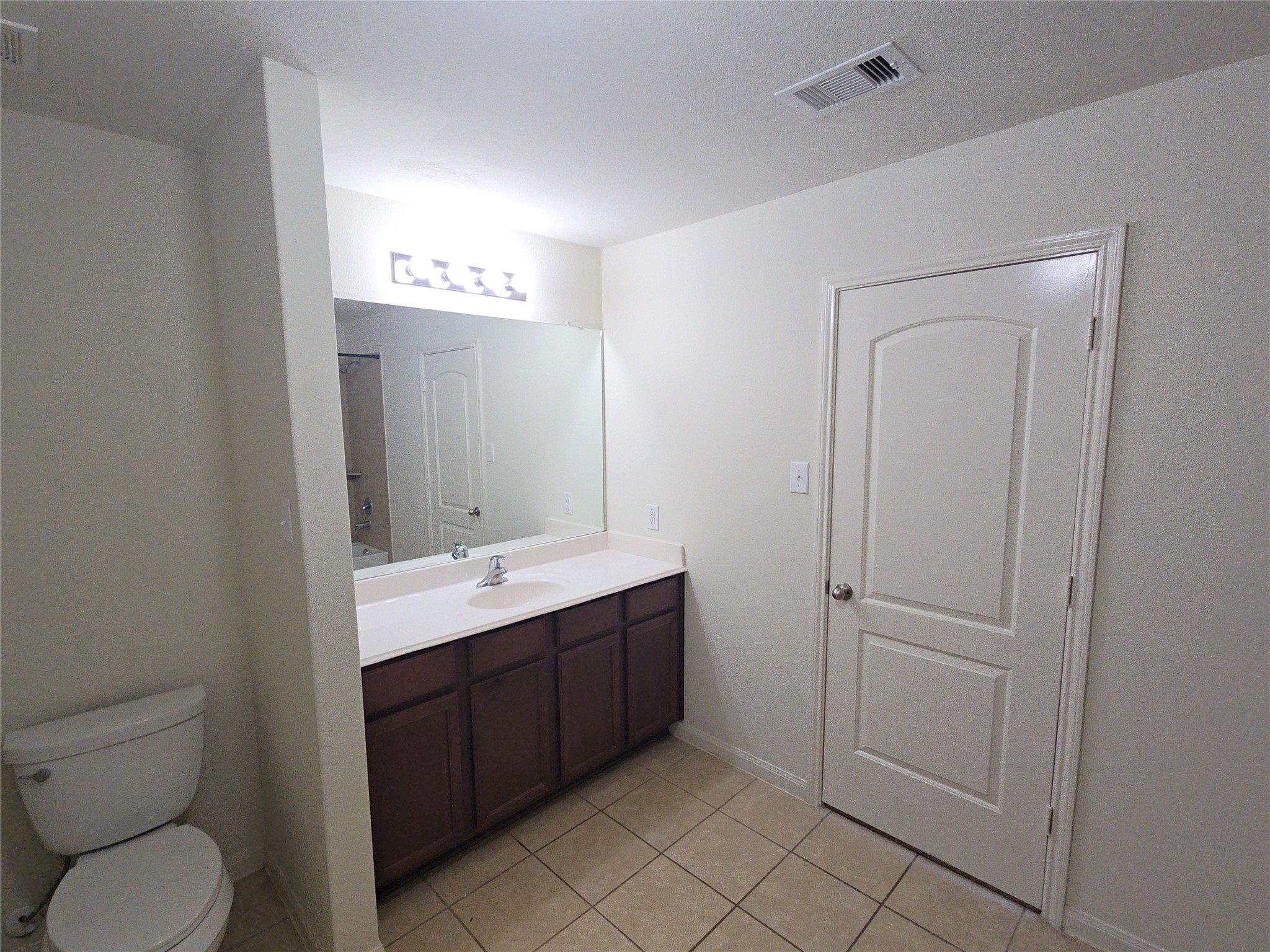 2303 Golden Brandy Lane Property Photo 11