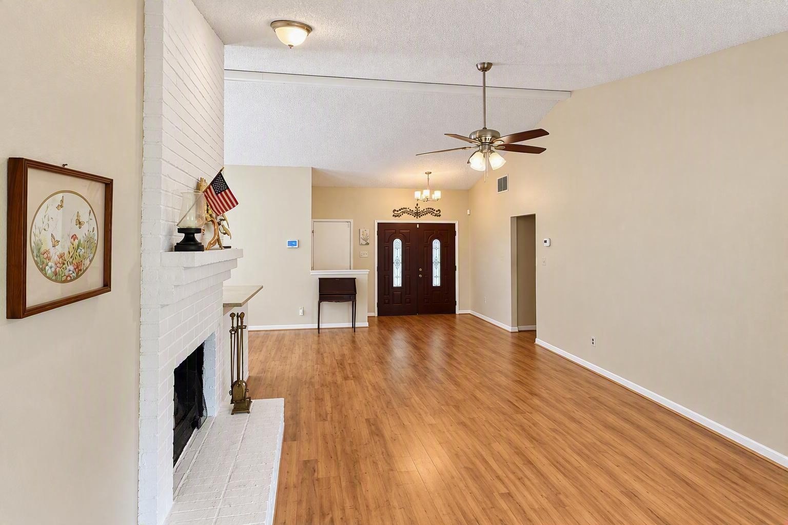 6631 Inwood West Drive Property Photo 6
