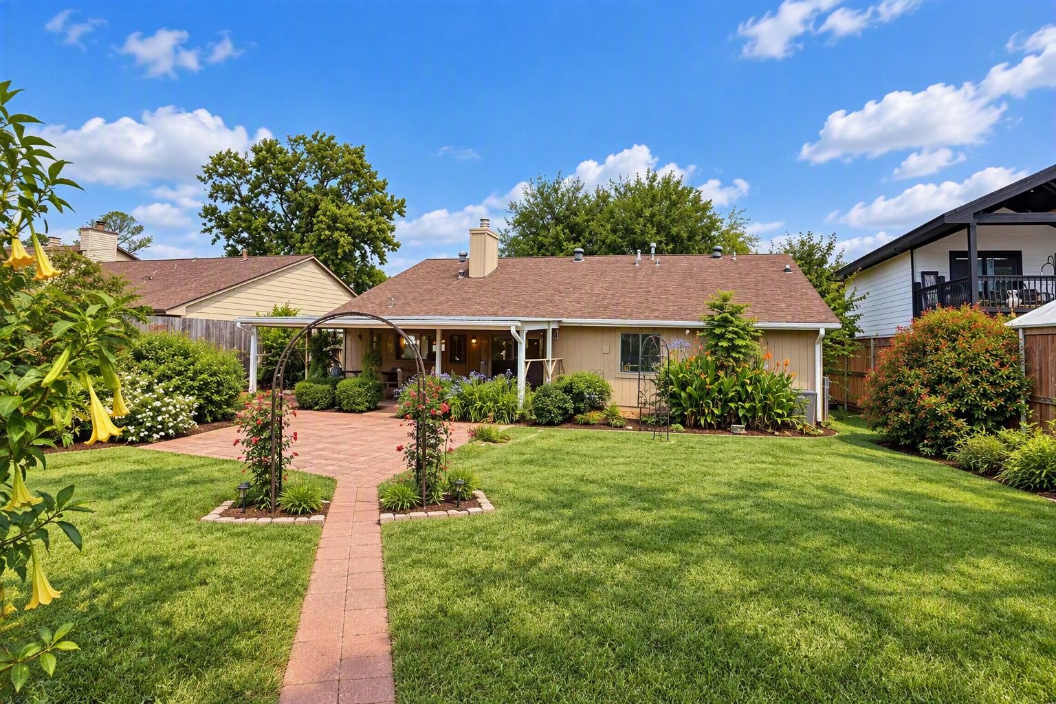 6631 Inwood West Drive Property Photo 38