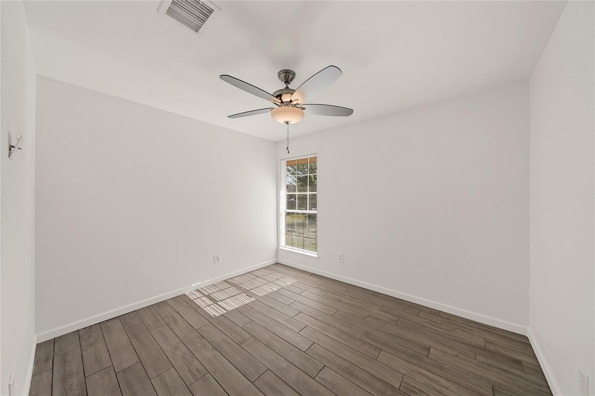 10423 Sageburrow Drive, Houston Tx 77089 Property Photo 9