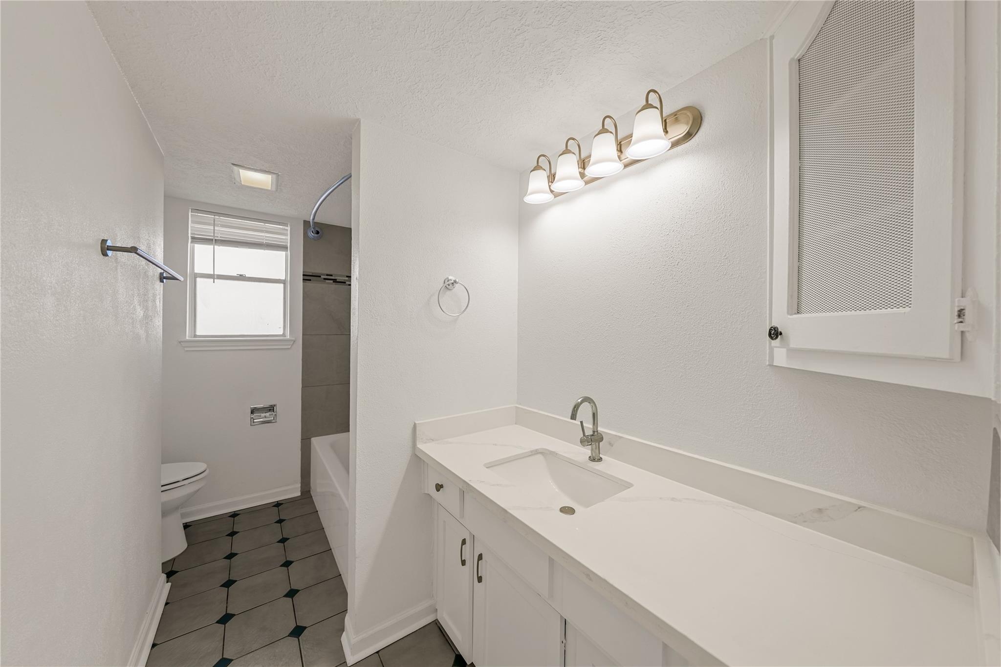 10423 Sageburrow Drive Property Photo 10