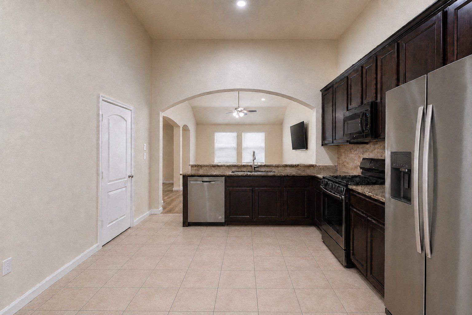 5707 Harmony Bay Circle Property Photo 10