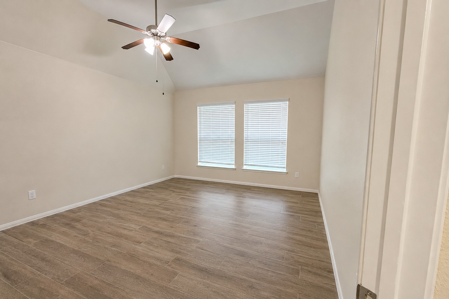 5707 Harmony Bay Circle Property Photo 20