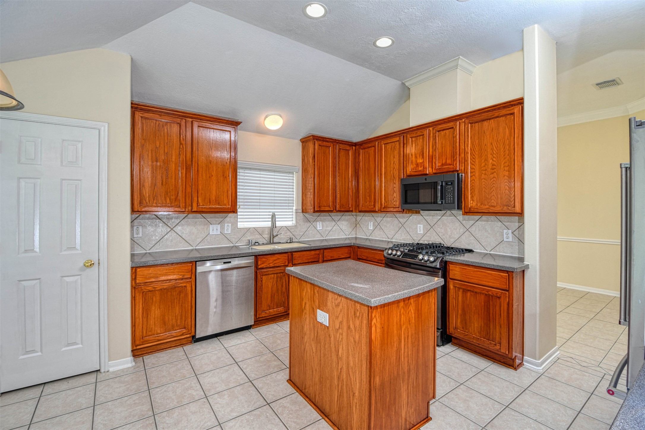 20834 Normandy Forest Property Photo 8