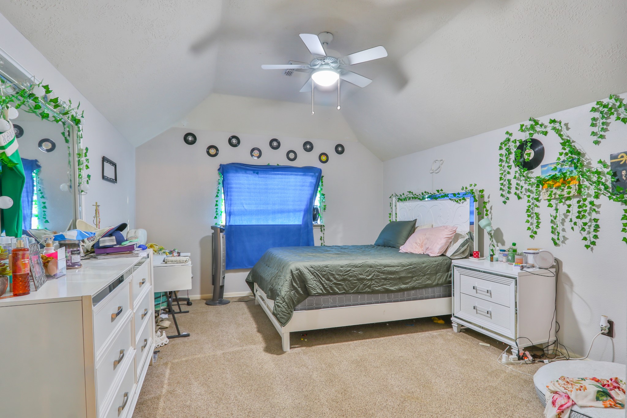 5123 Carefree Drive Property Photo 6