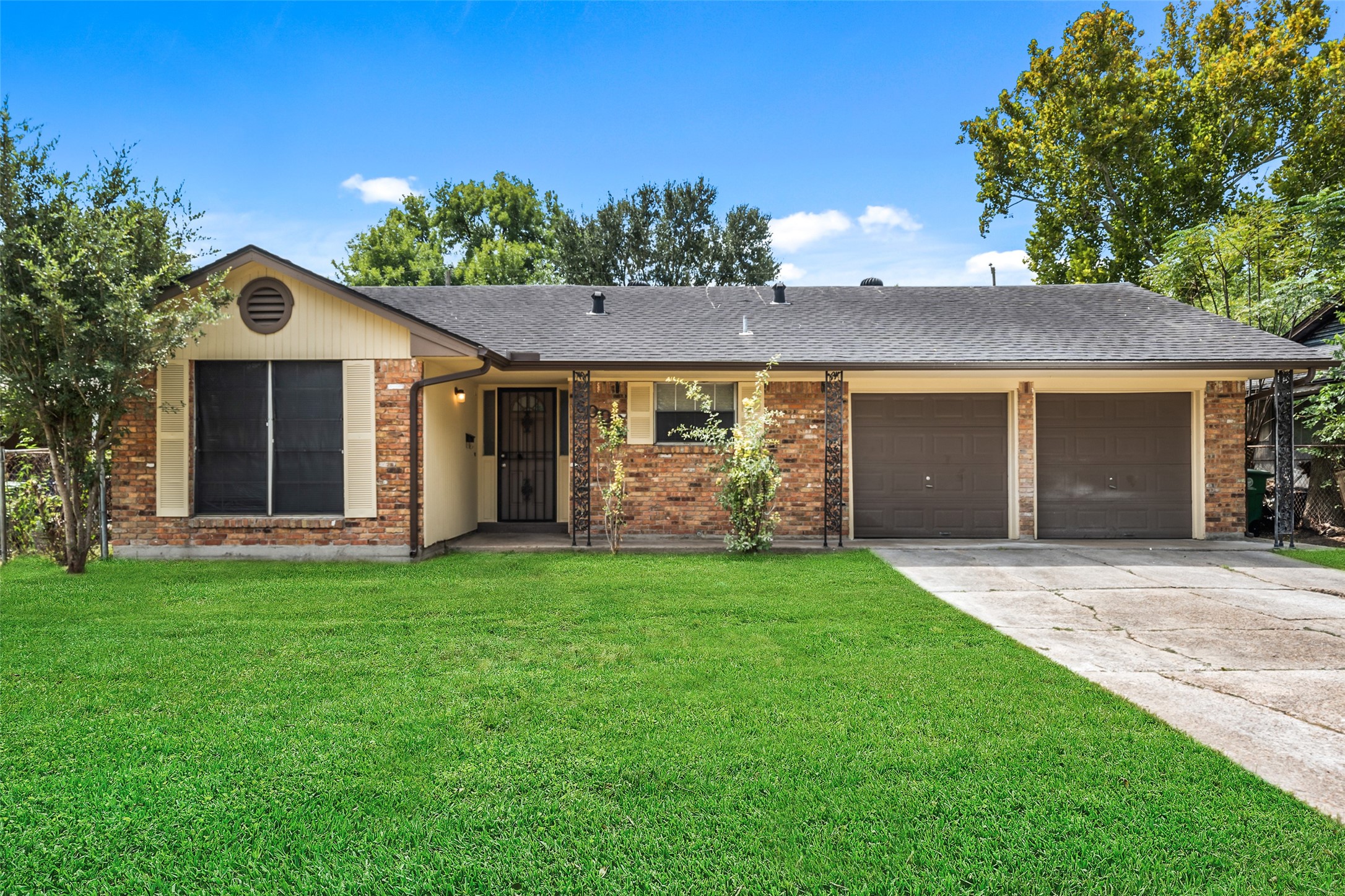 6003 Heatherbrook Drive Property Photo 1