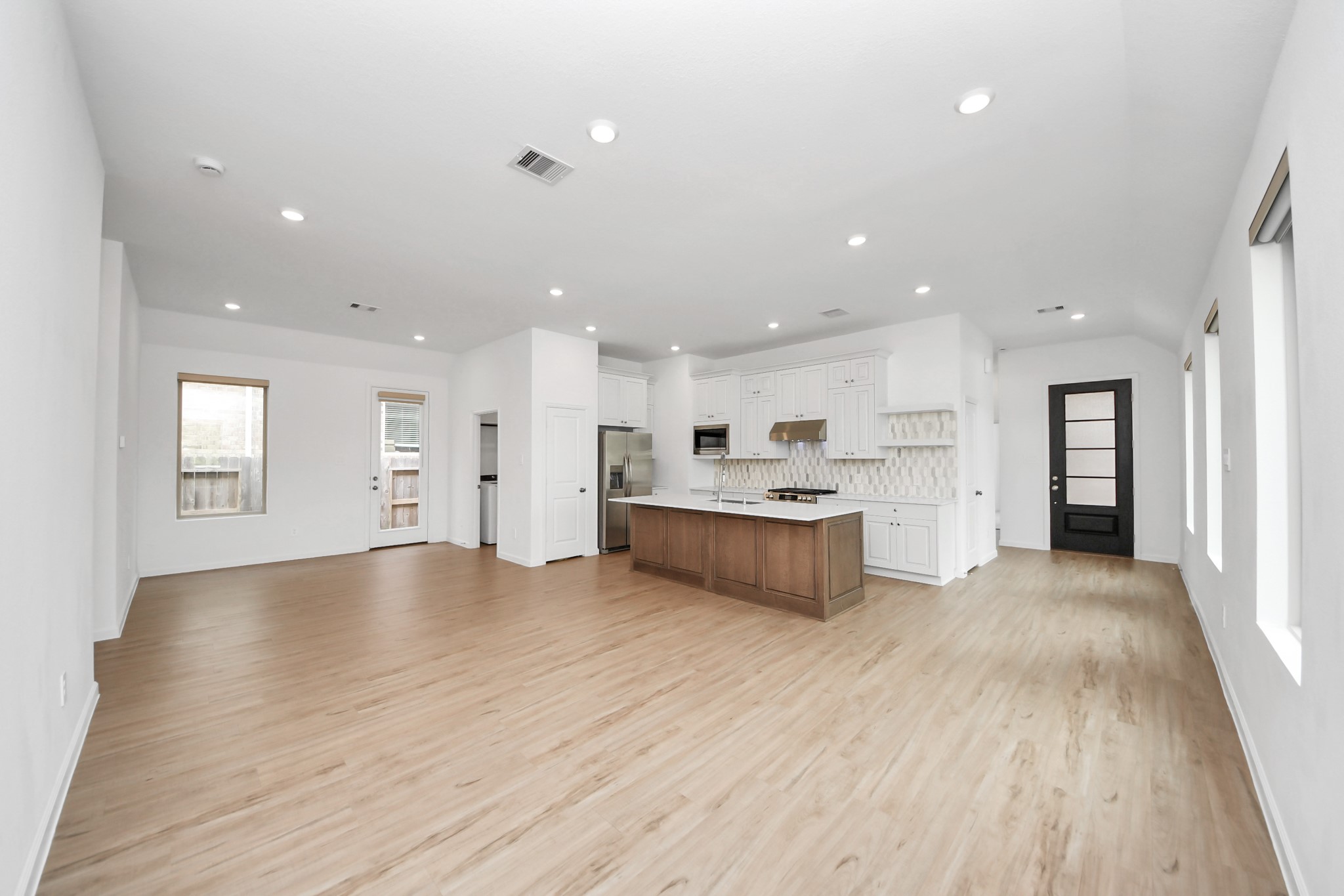 15623 Red Panda Road Property Photo 5