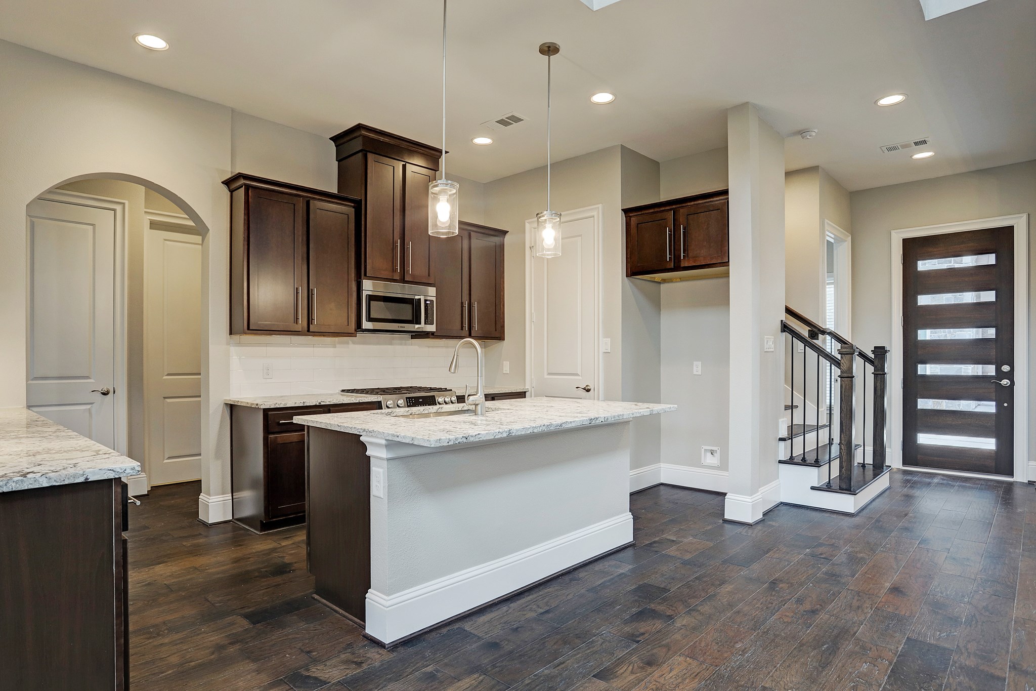 4851 Benning Dr Property Photo 8