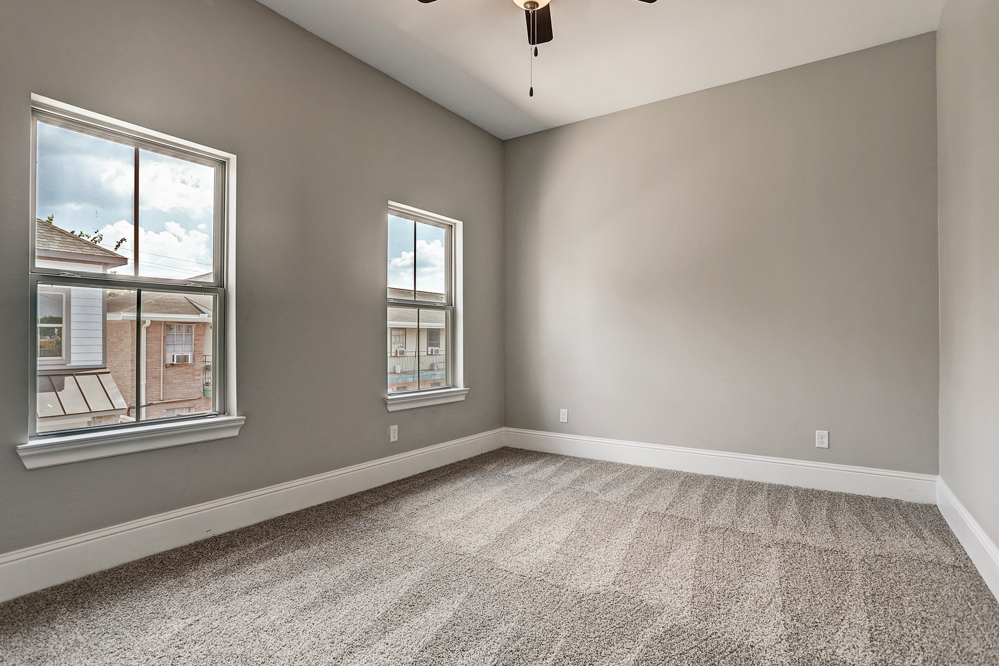 4851 Benning Dr Property Photo 22