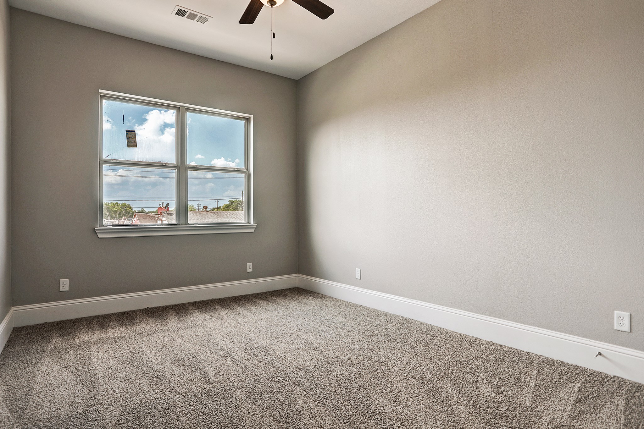4851 Benning Dr Property Photo 27