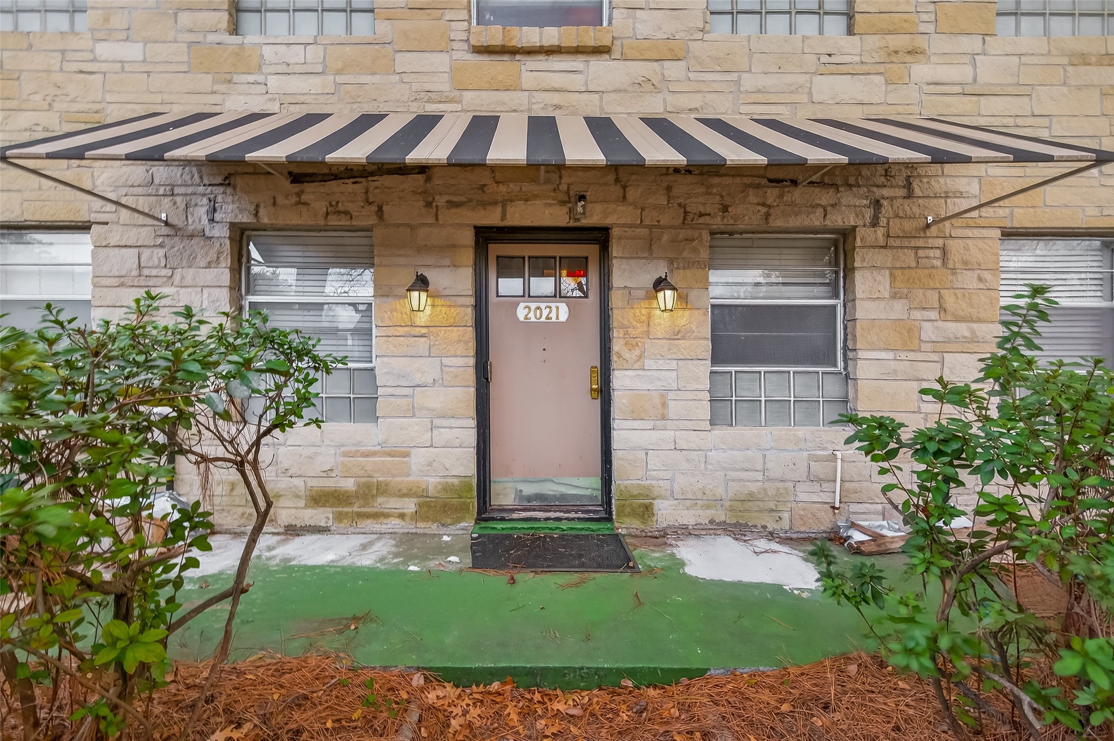 2021 Southgate Boulevard 6 Property Photo 6