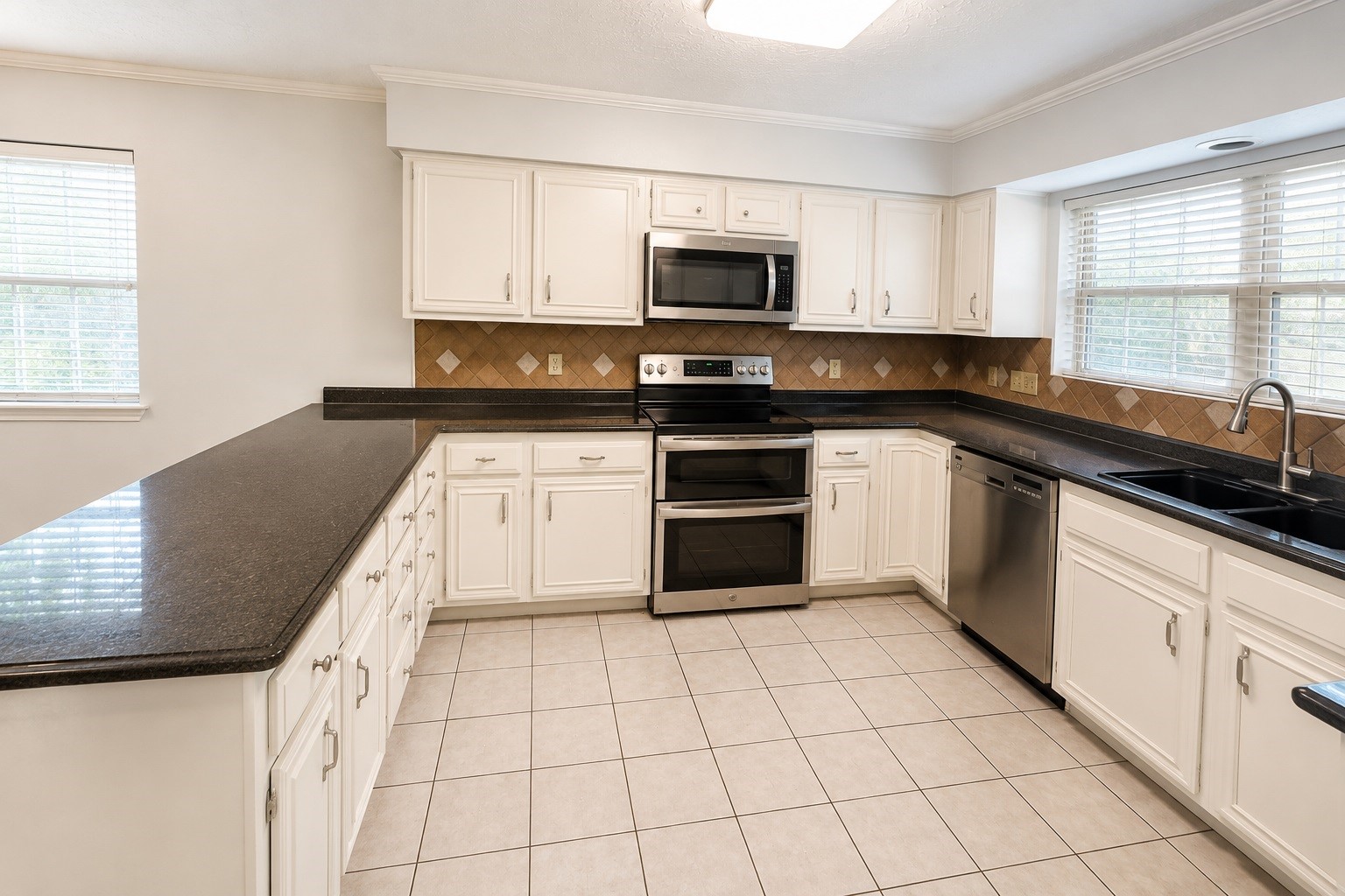 3111 West Creek Club Drive Property Photo 15
