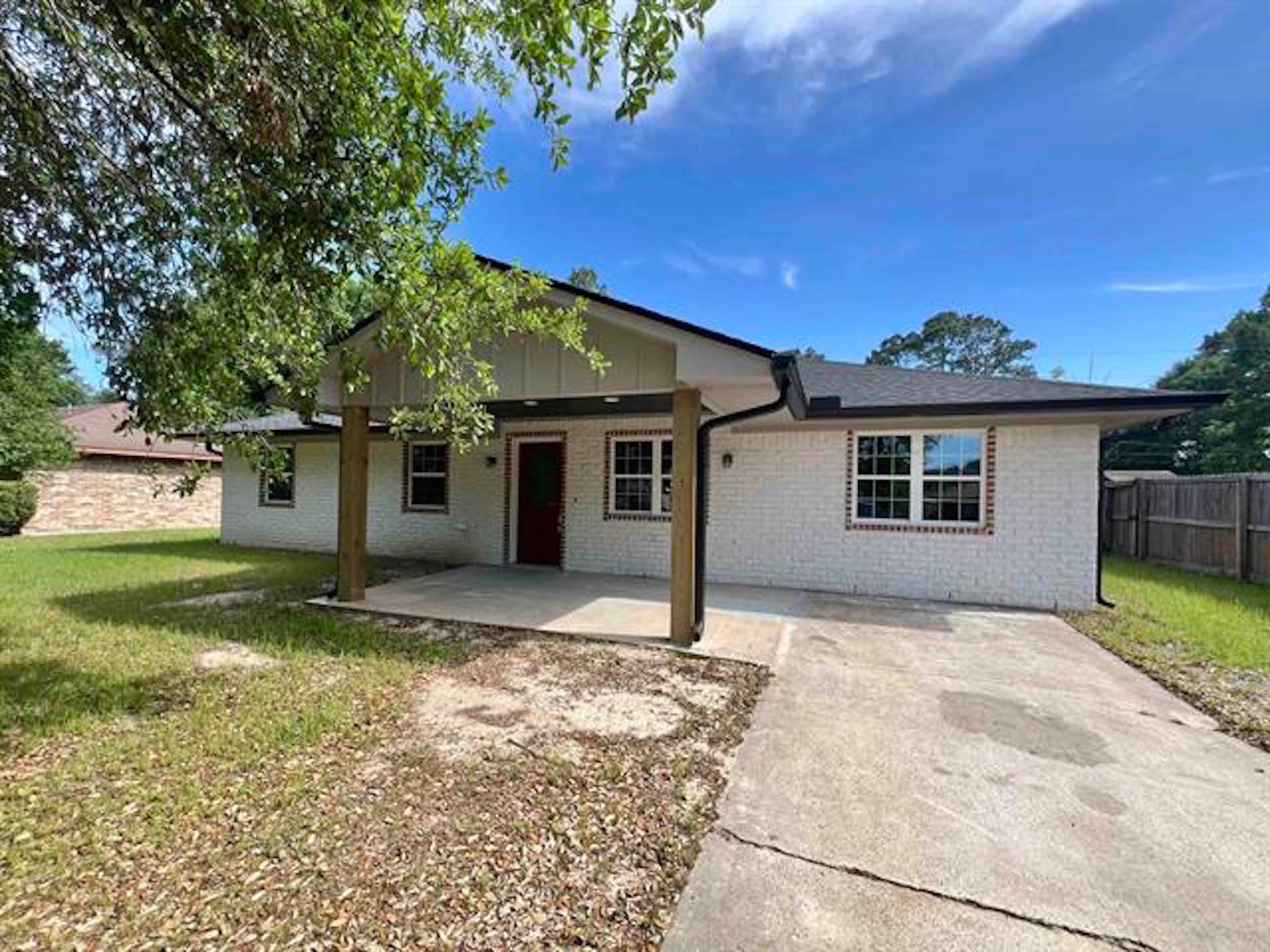 1040 Pine Cove Street Property Photo