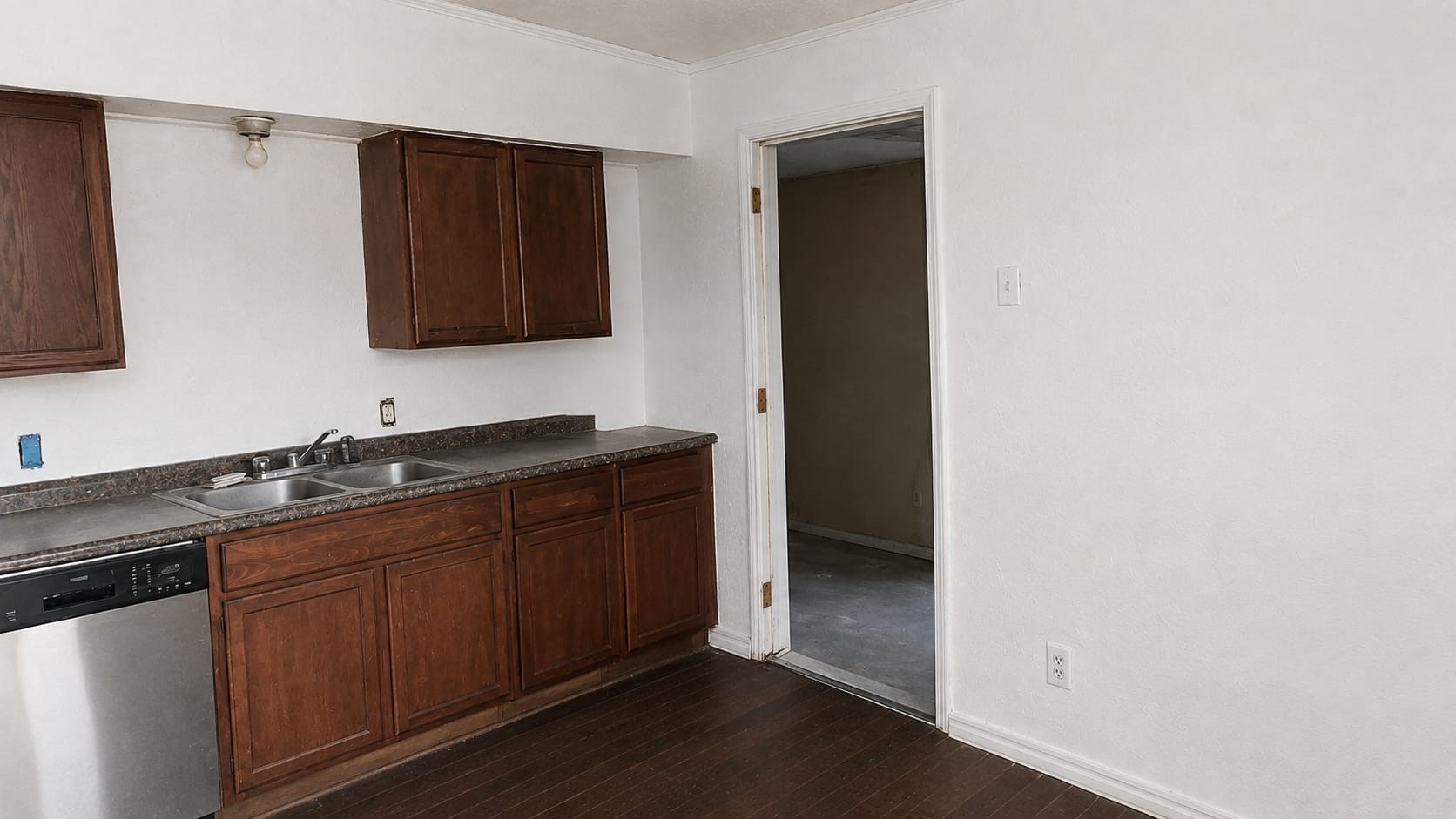 11412 Elam Circle Property Photo 1