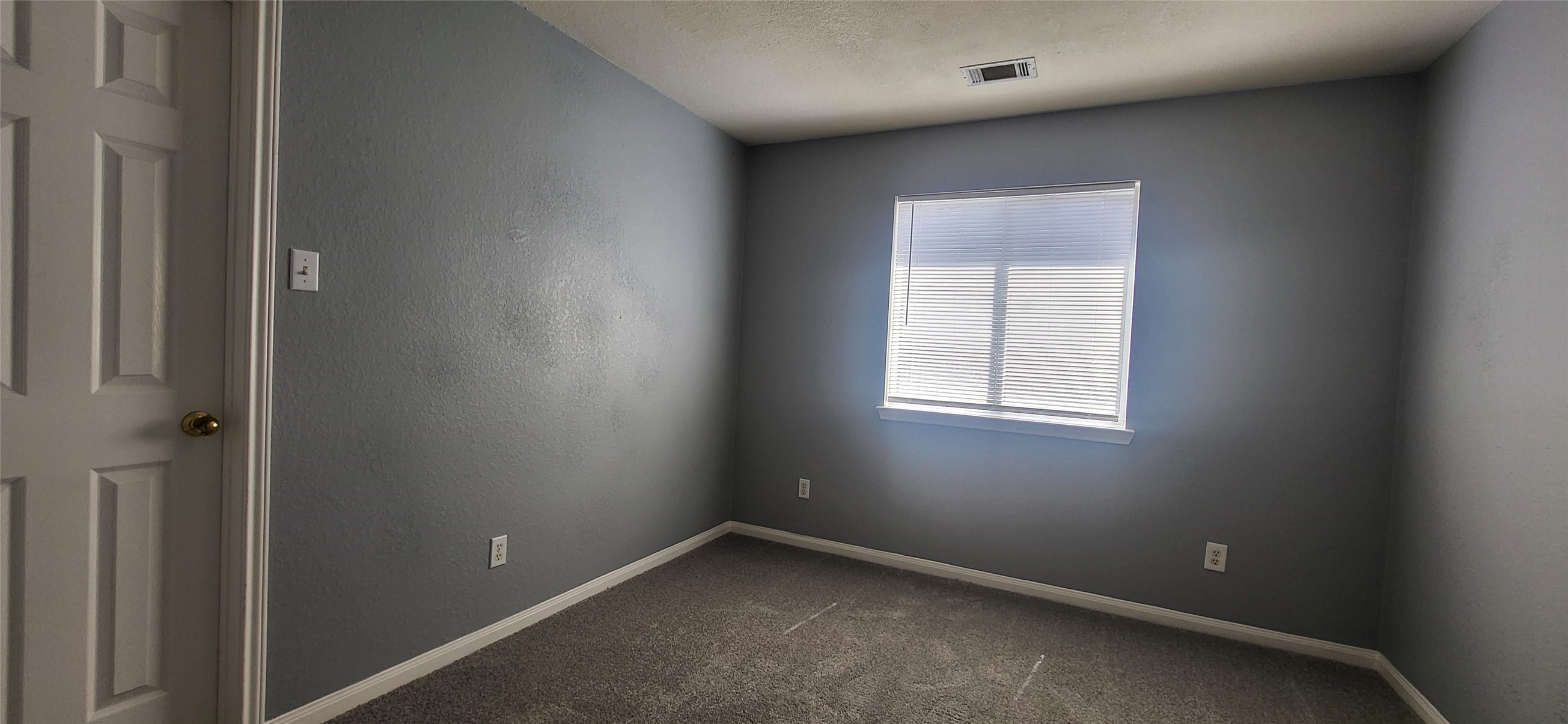 24022 Rockygate Drive Property Photo 10