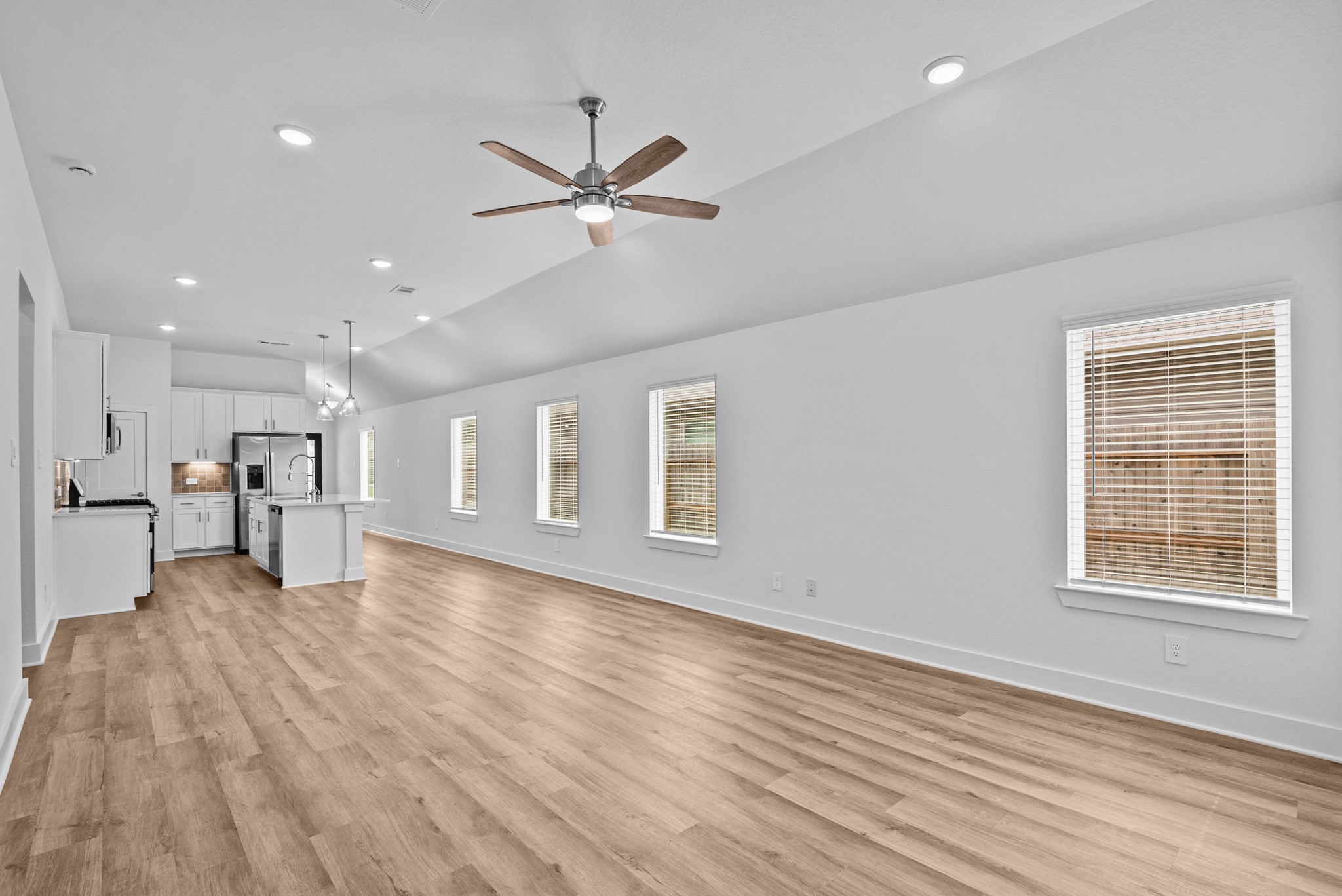 22334 Mountain Pine Drive Property Photo 2