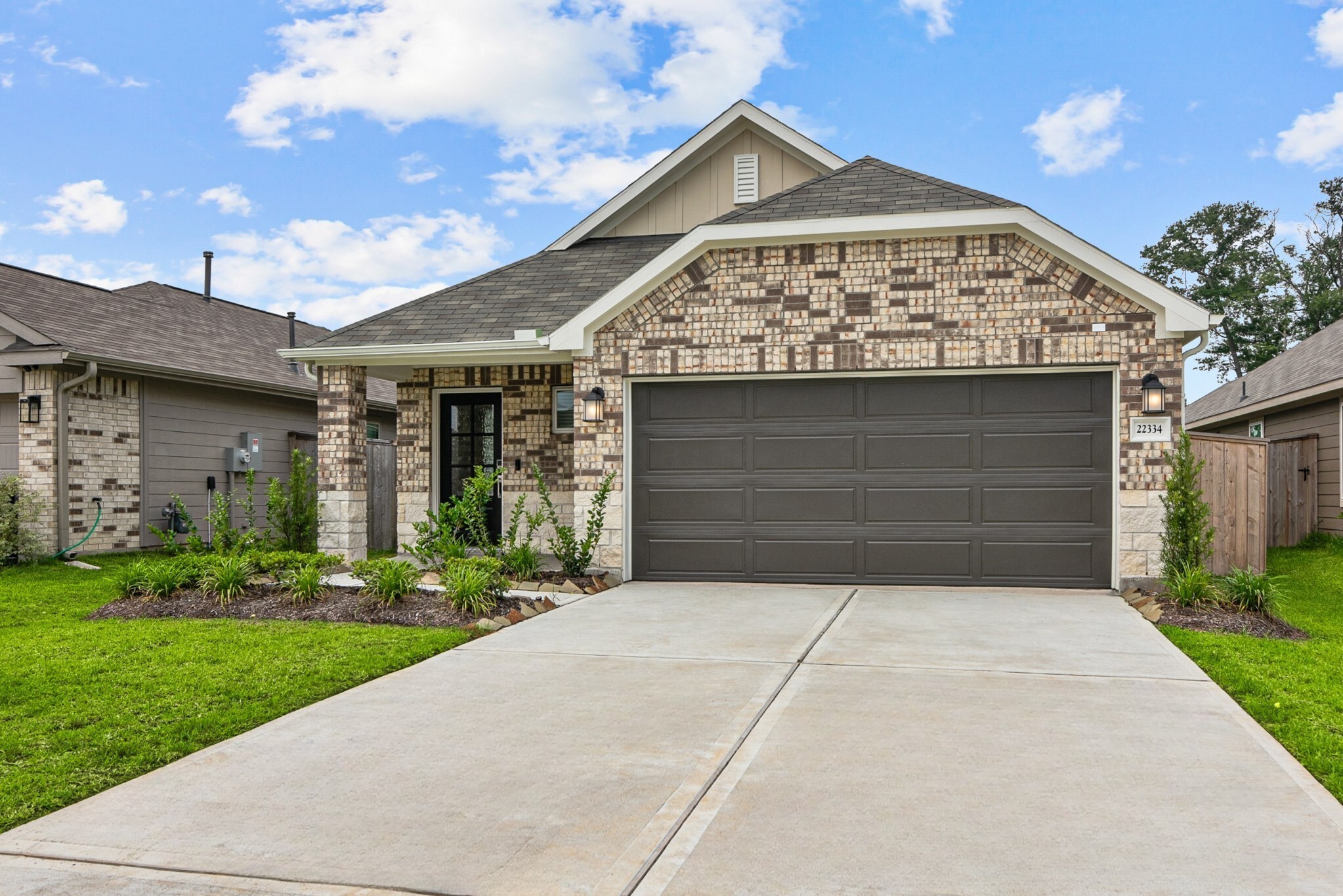 22334 Mountain Pine Drive Property Photo 6