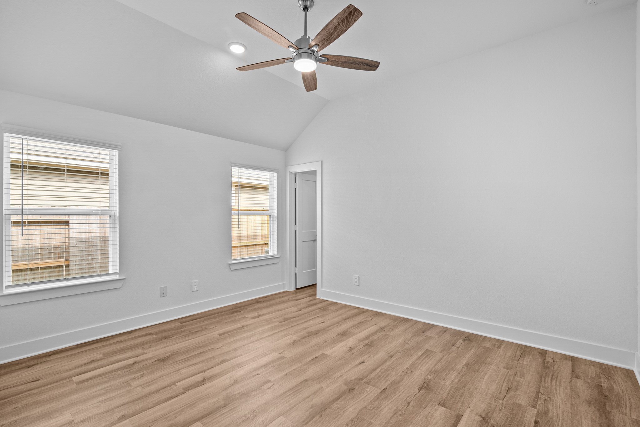 22334 Mountain Pine Drive Property Photo 15