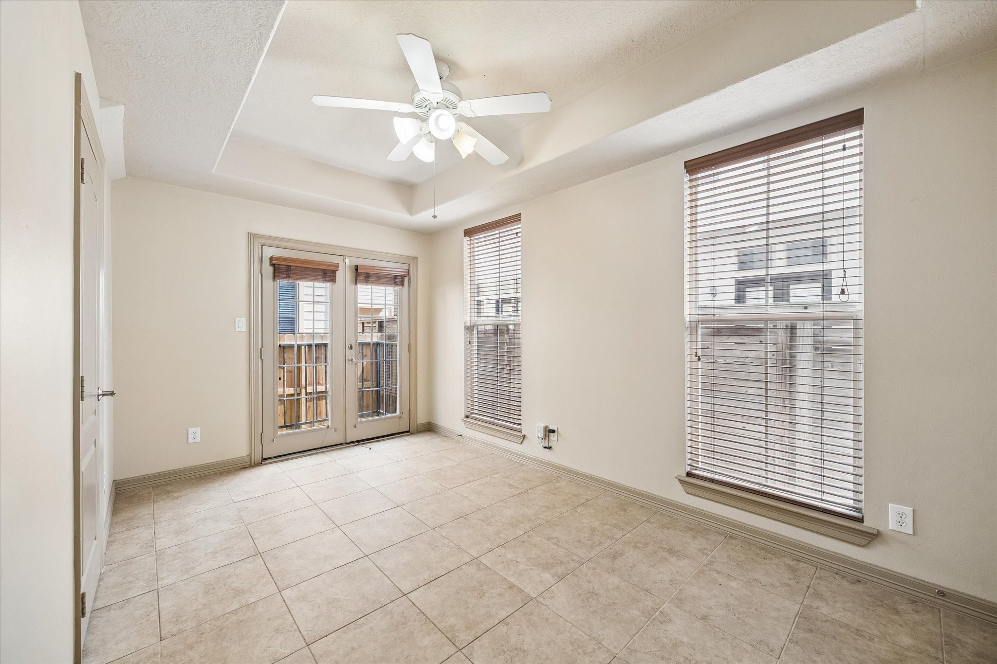 5715 Kiam Street Property Photo 4