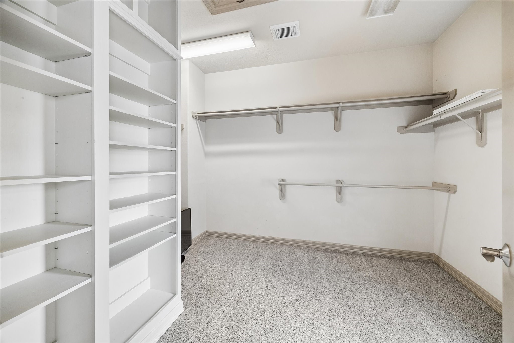 5715 Kiam Street Property Photo 14