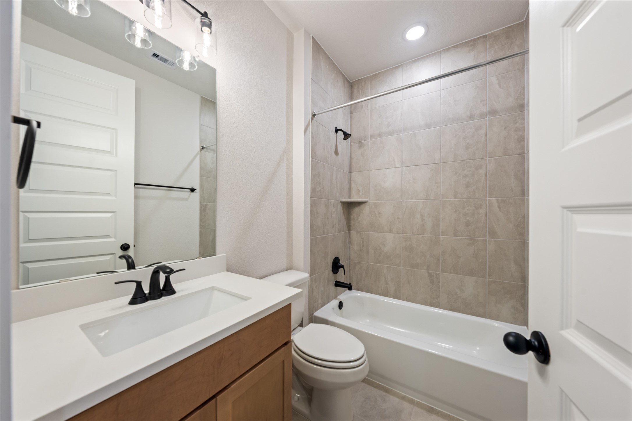 17717 Flagstone Way Property Photo 32