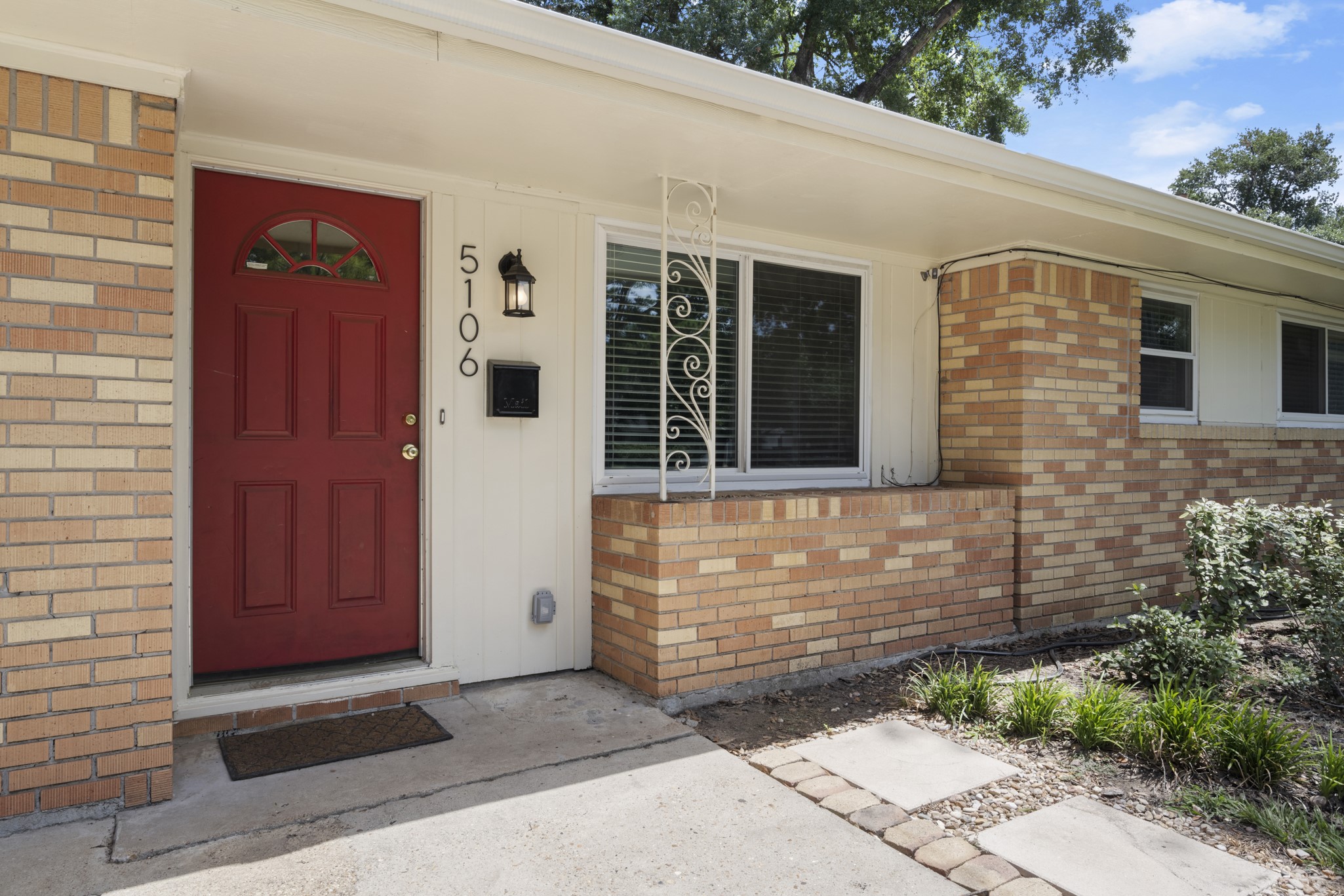 5106 W 43rd Property Photo 1