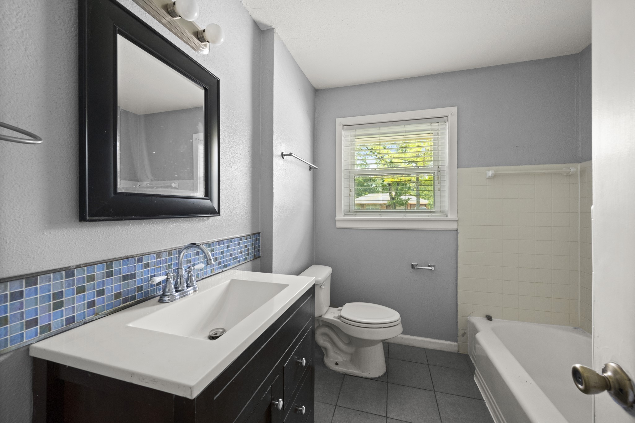 5106 W 43rd Property Photo 14
