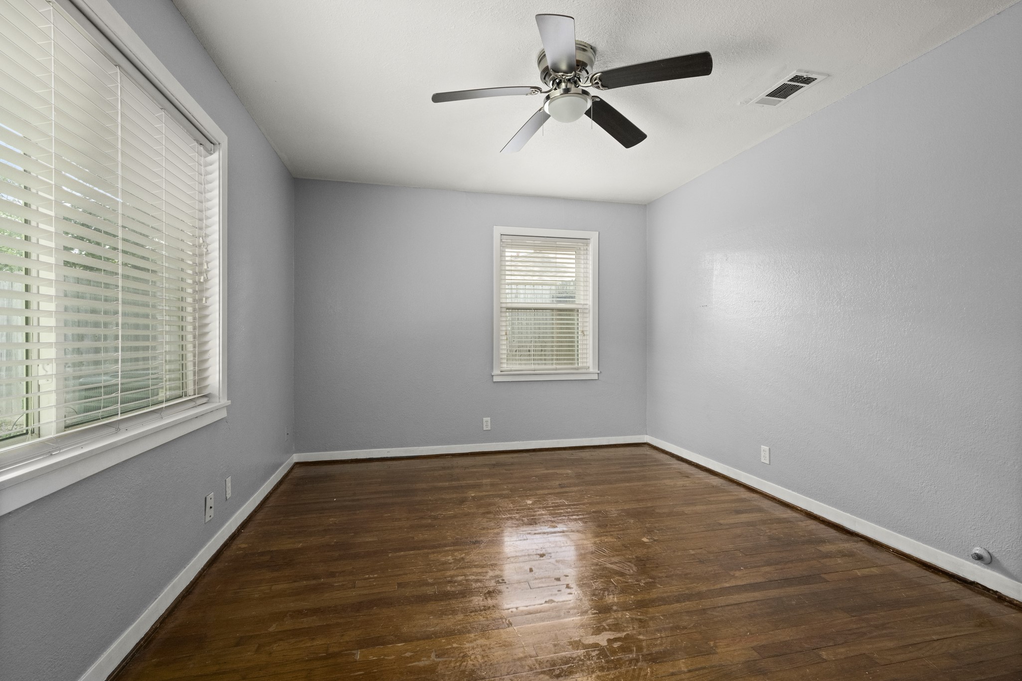 5106 W 43rd Property Photo 18